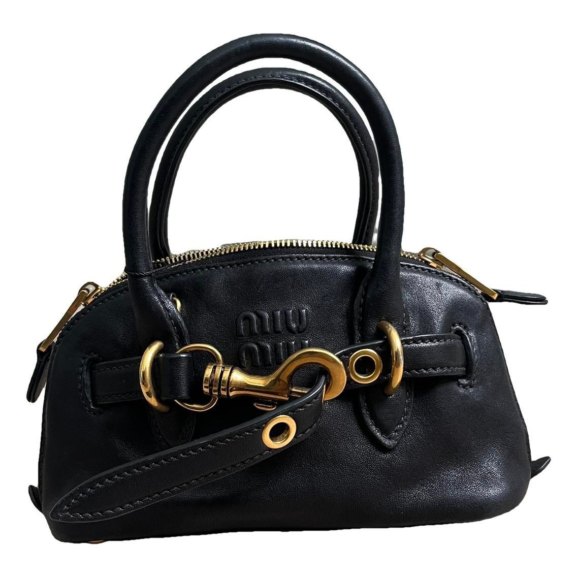Aventure leather bag
