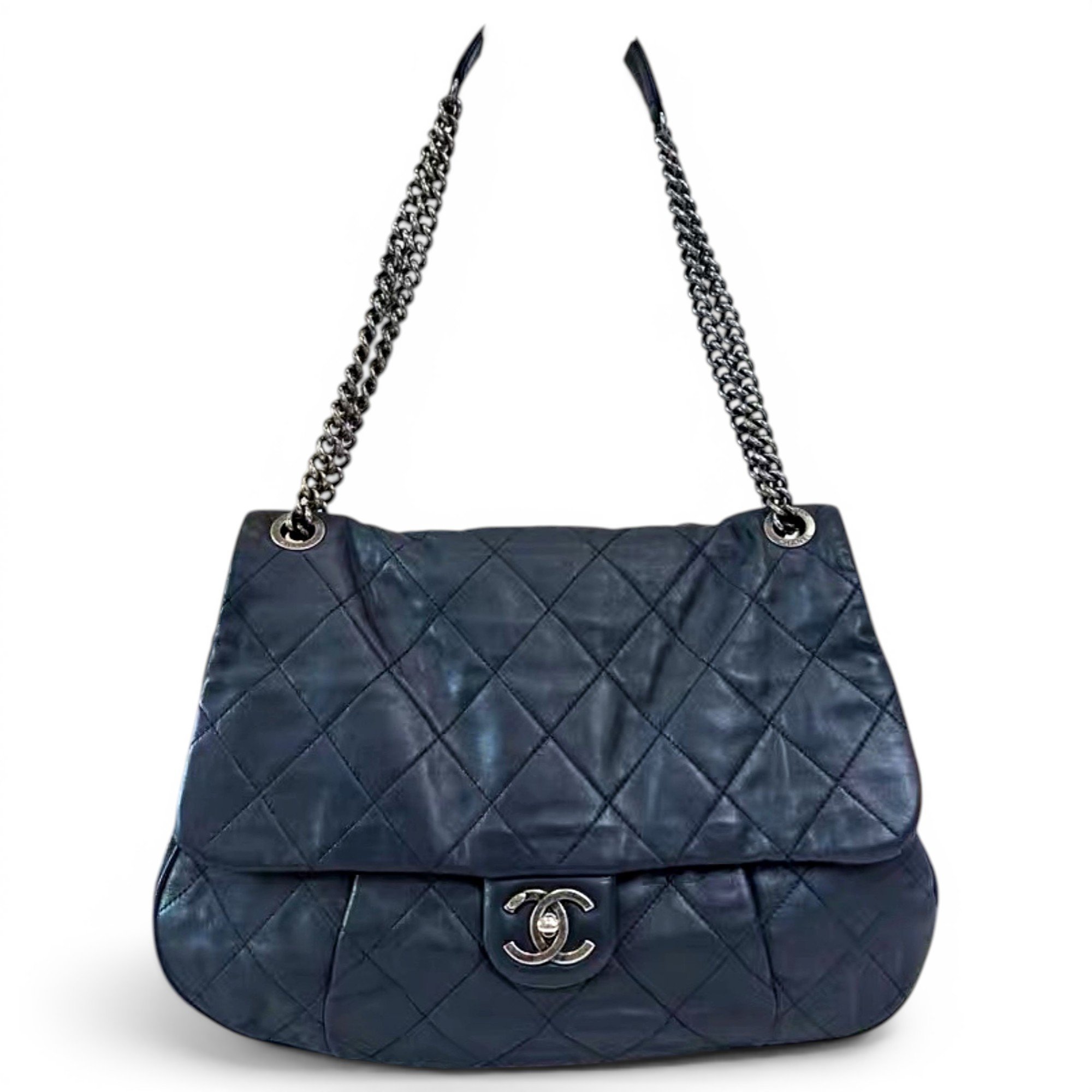 Timeless/Classique leather crossbody bag
