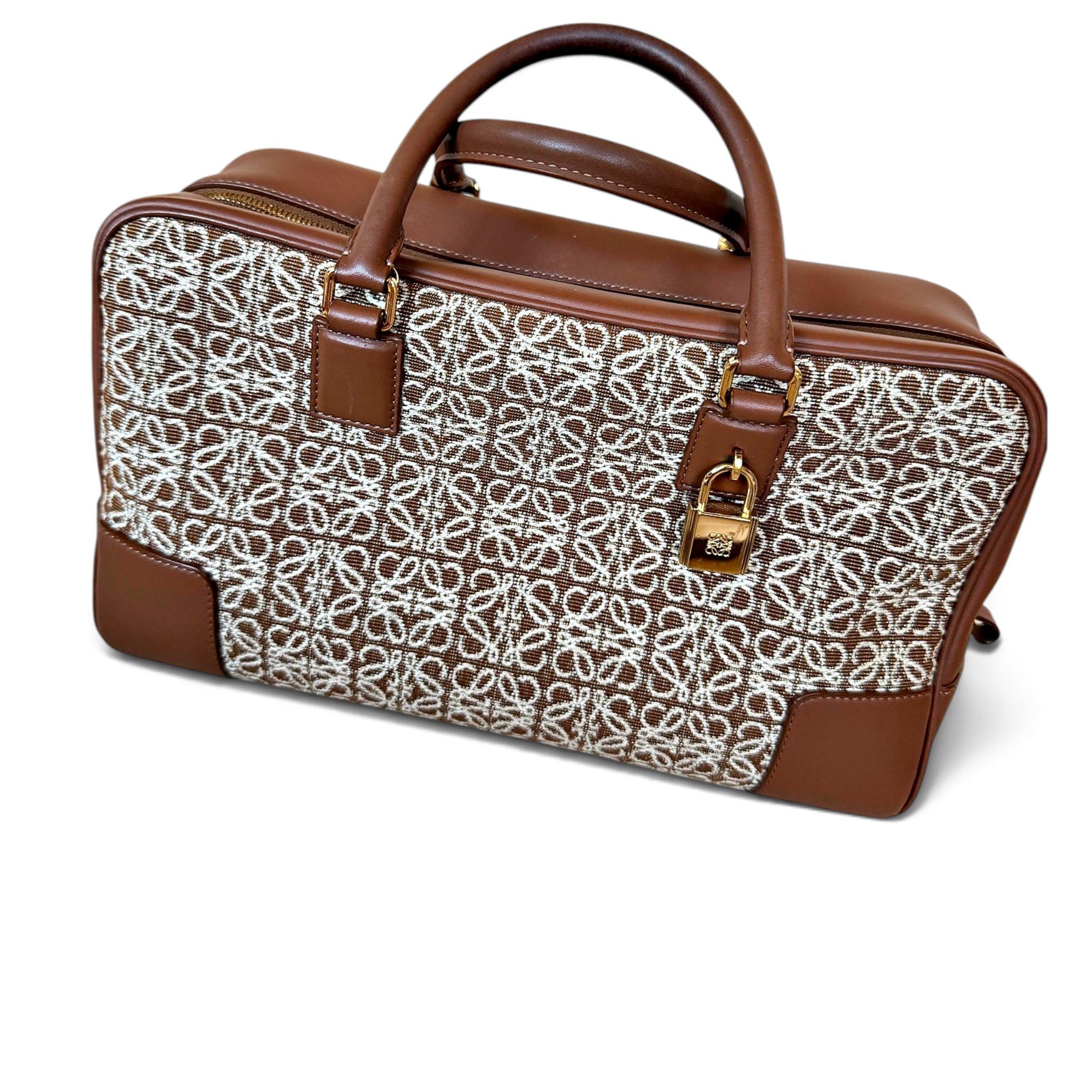 Amazona leather handbag