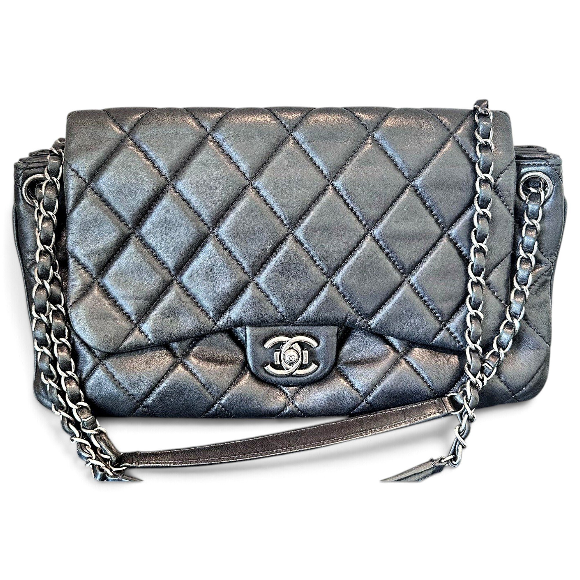 Timeless/Classique leather crossbody bag