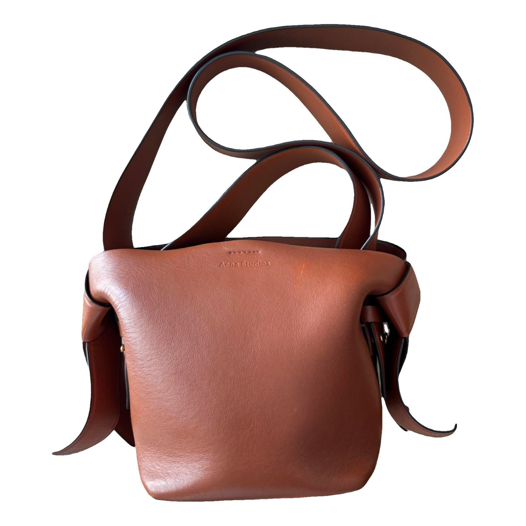 Musubi leather handbag