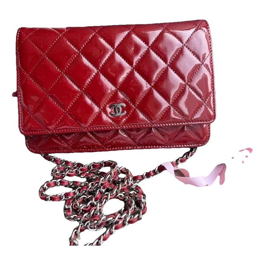 Patent leather handbag