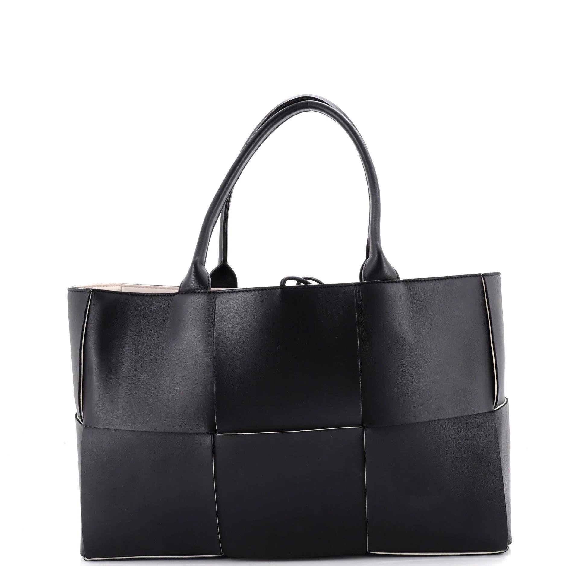 Bottega Veneta Leather tote