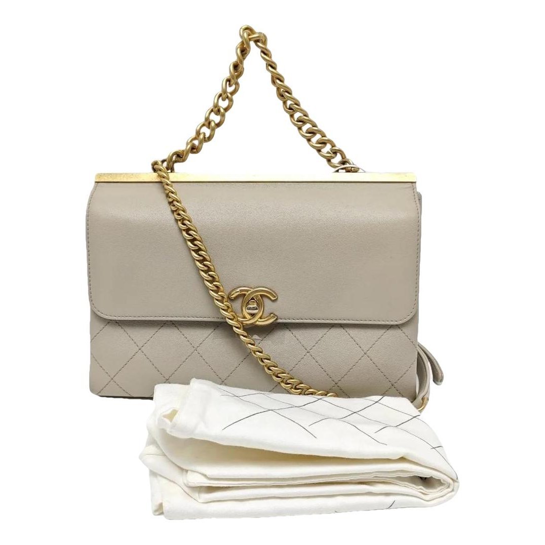 Trendy CC leather handbag