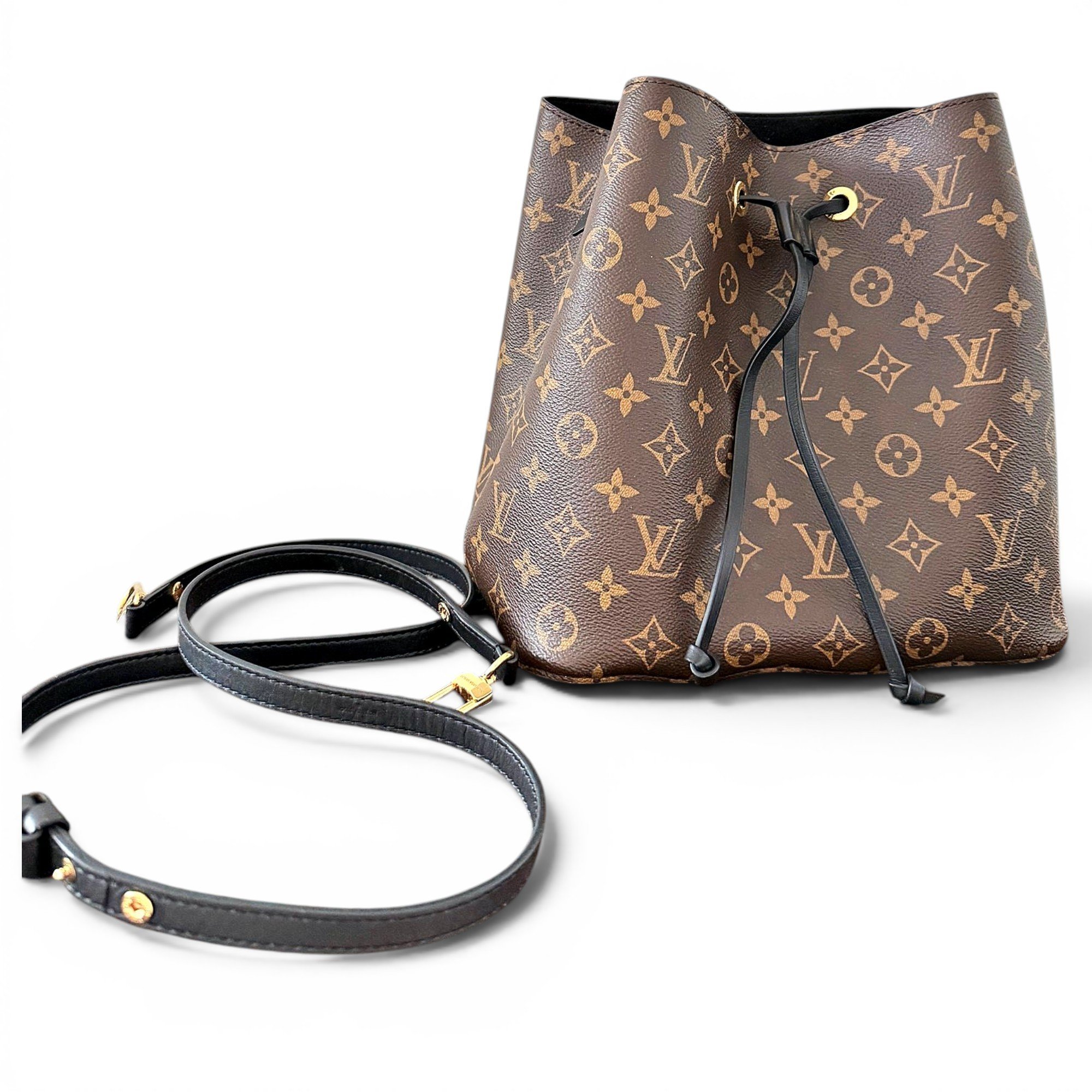 NéoNoé leather handbag