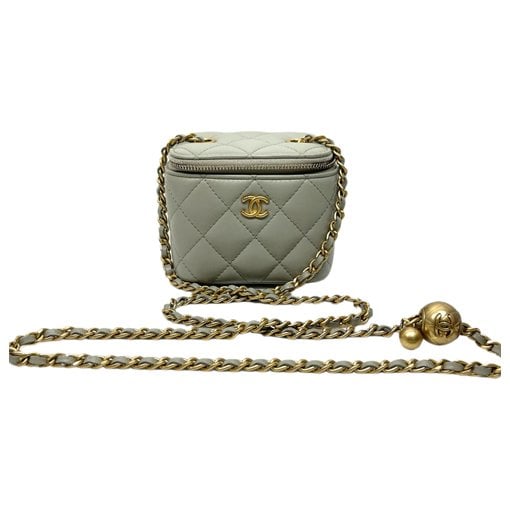 Trendy CC Vanity leather handbag