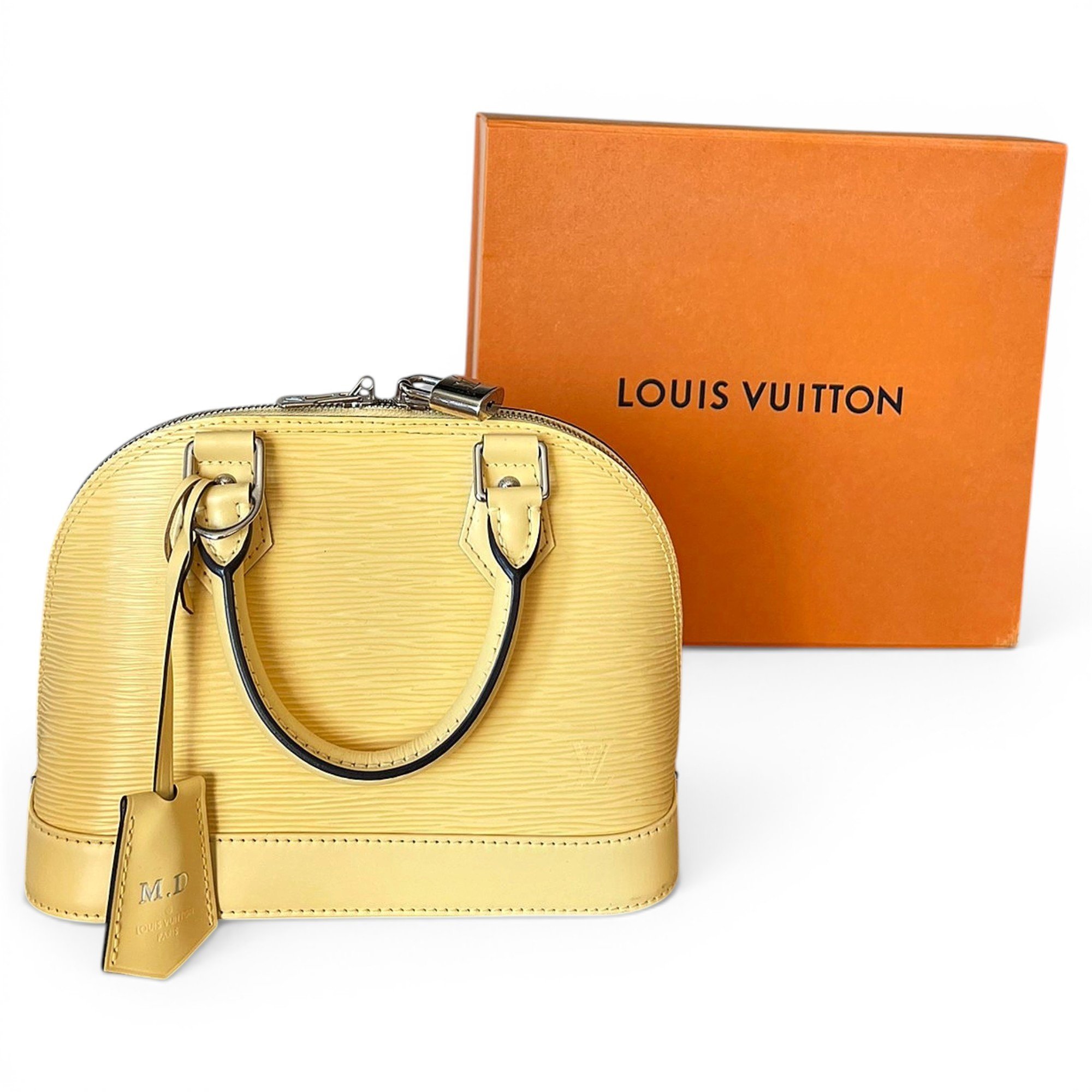 Alma BB leather handbag