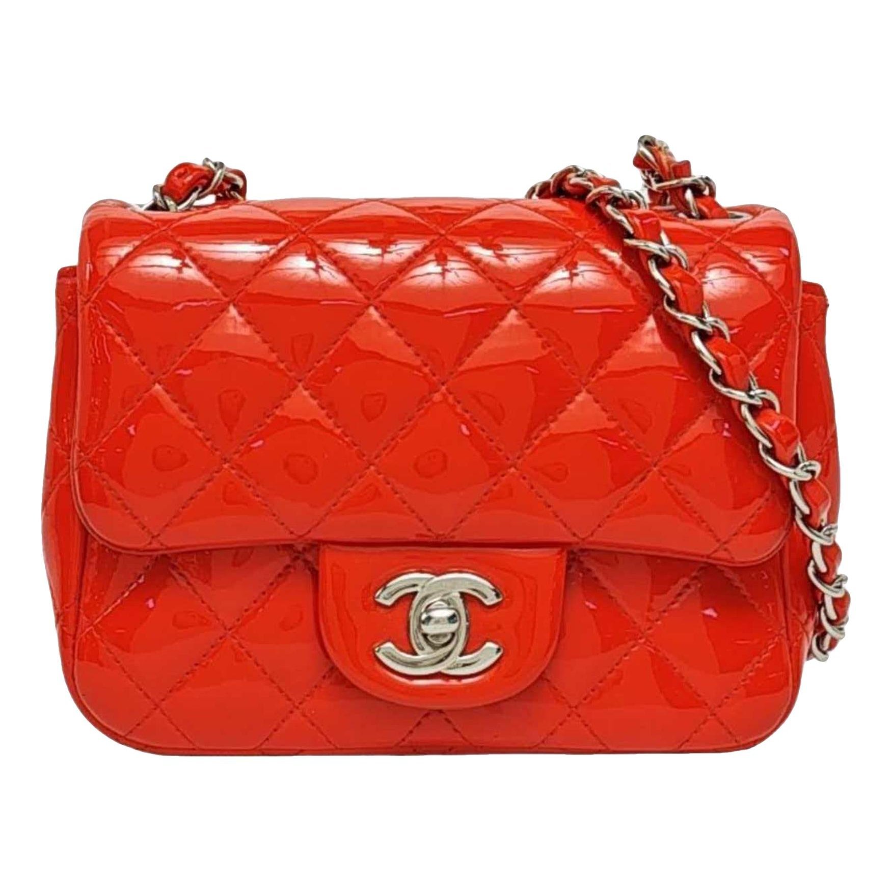 Timeless/Classique patent leather crossbody bag