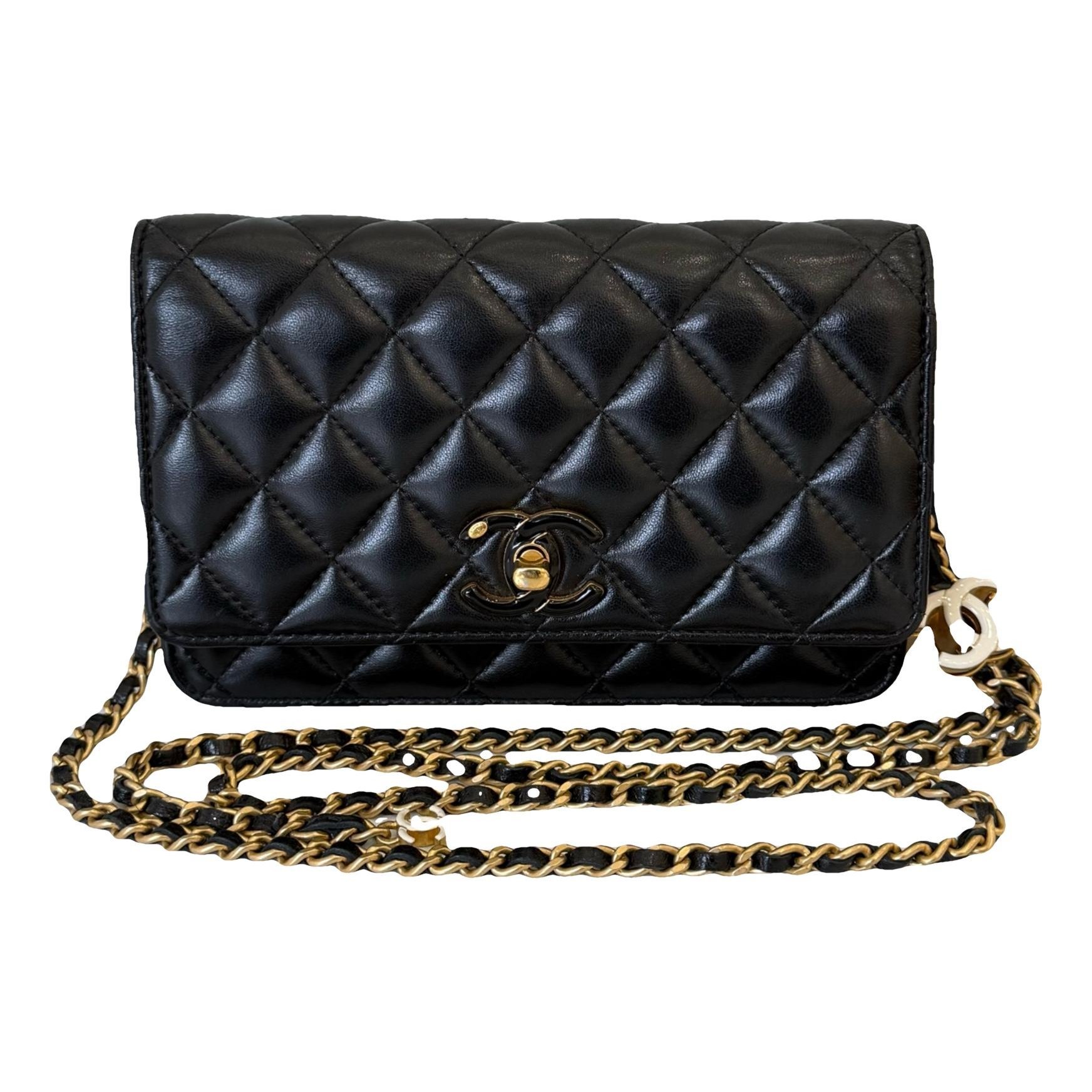 Wallet On Chain Timeless/Classique leather crossbody bag