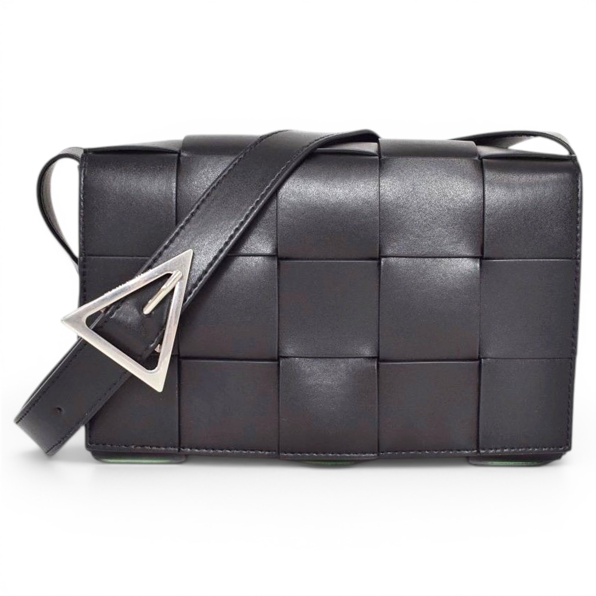 Veneta leather handbag