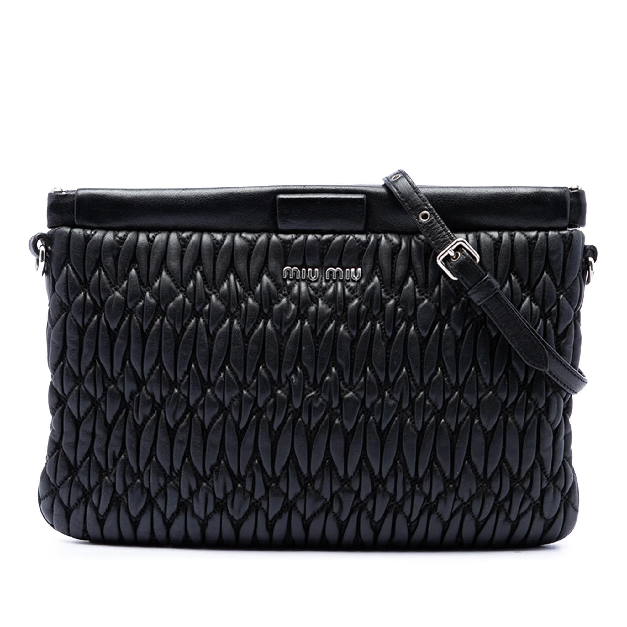 Matelassé leather handbag