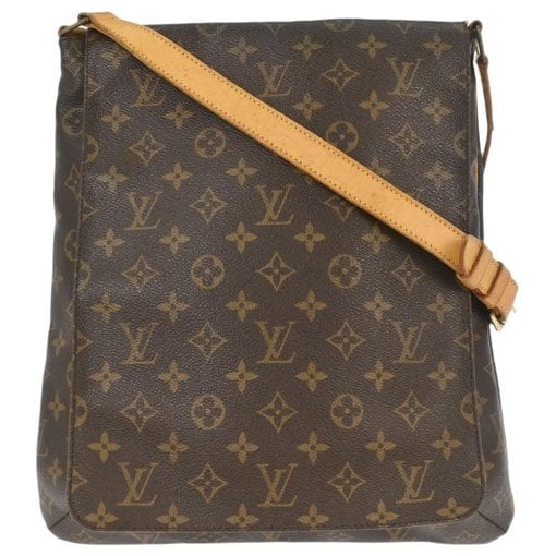 Musette leather crossbody bag