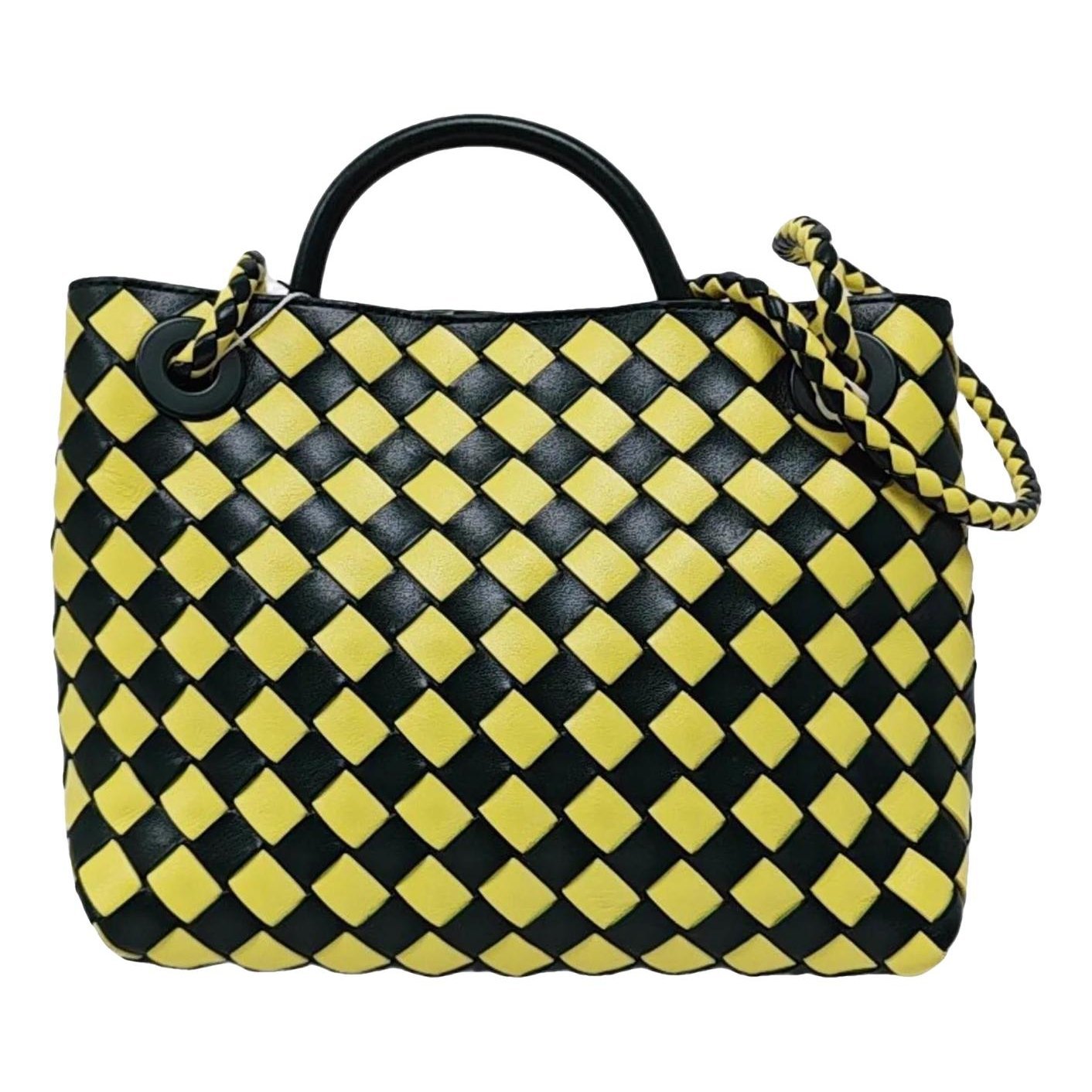 Bottega Veneta Andiamo leather bag