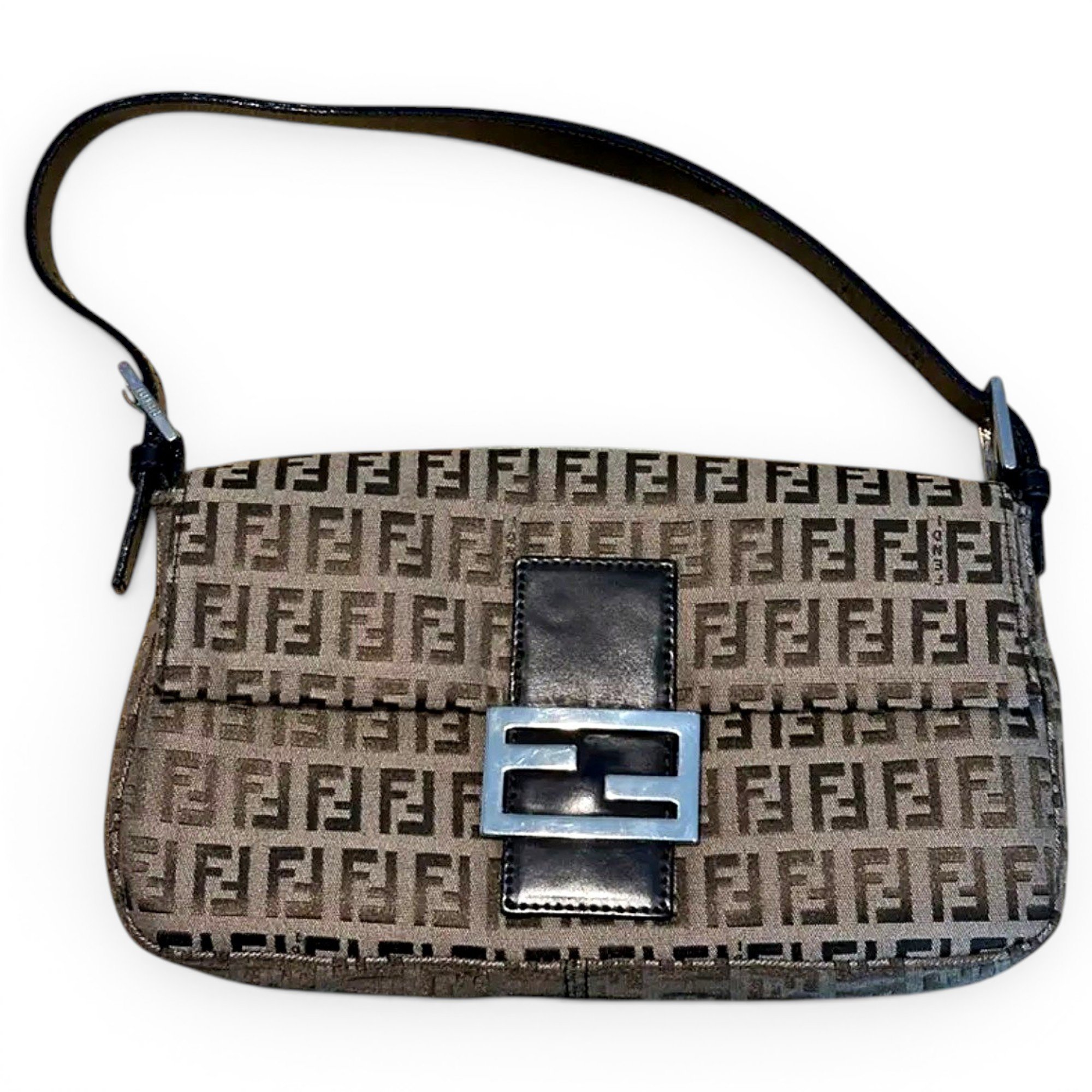 Baguette leather handbag