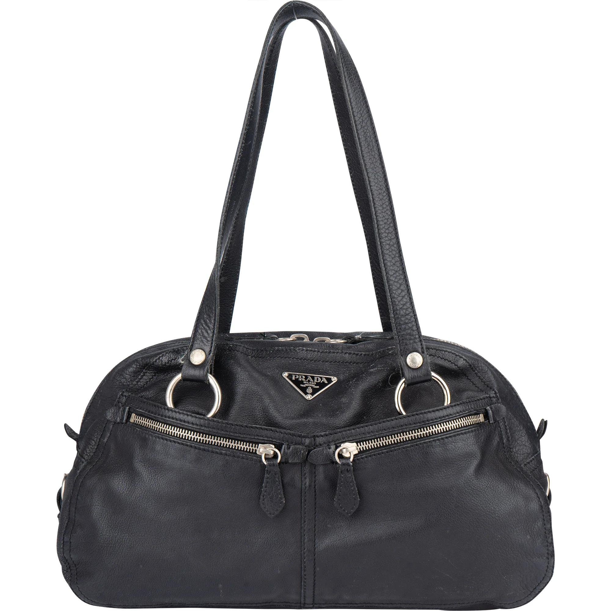 Triangle leather handbag