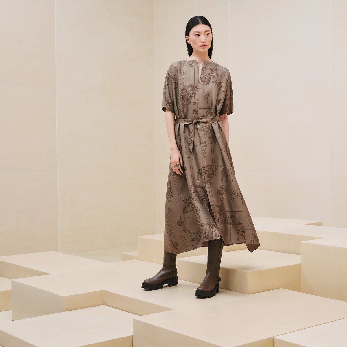 "En Desordre Finesse" belted caftan