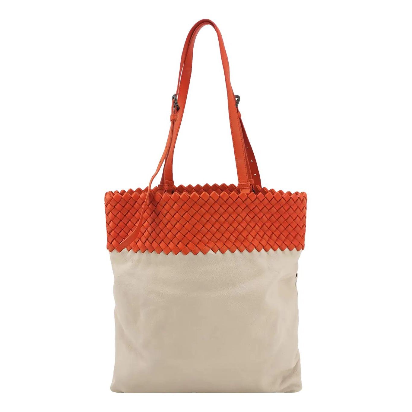 Leather handbag