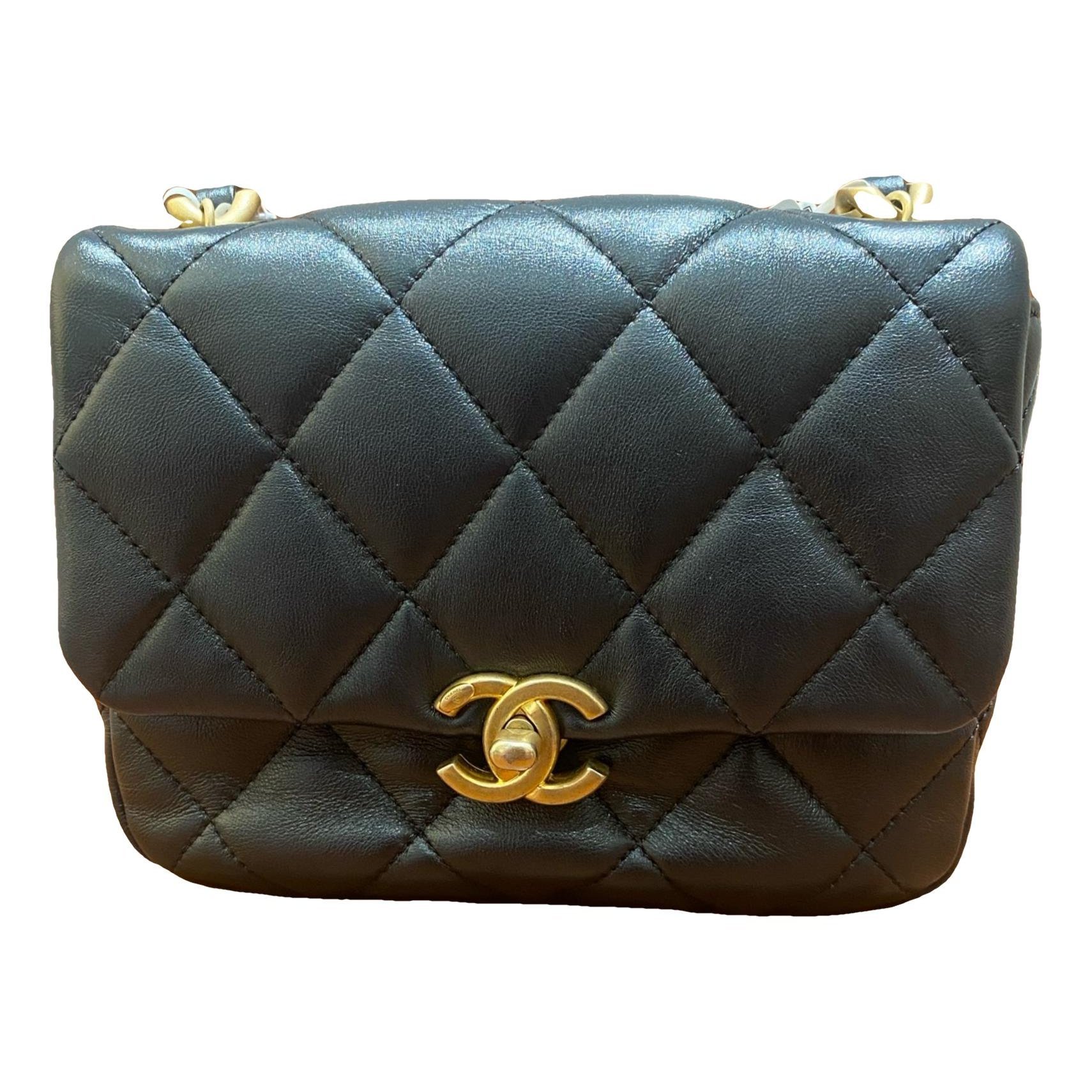 Timeless/Classique leather crossbody bag