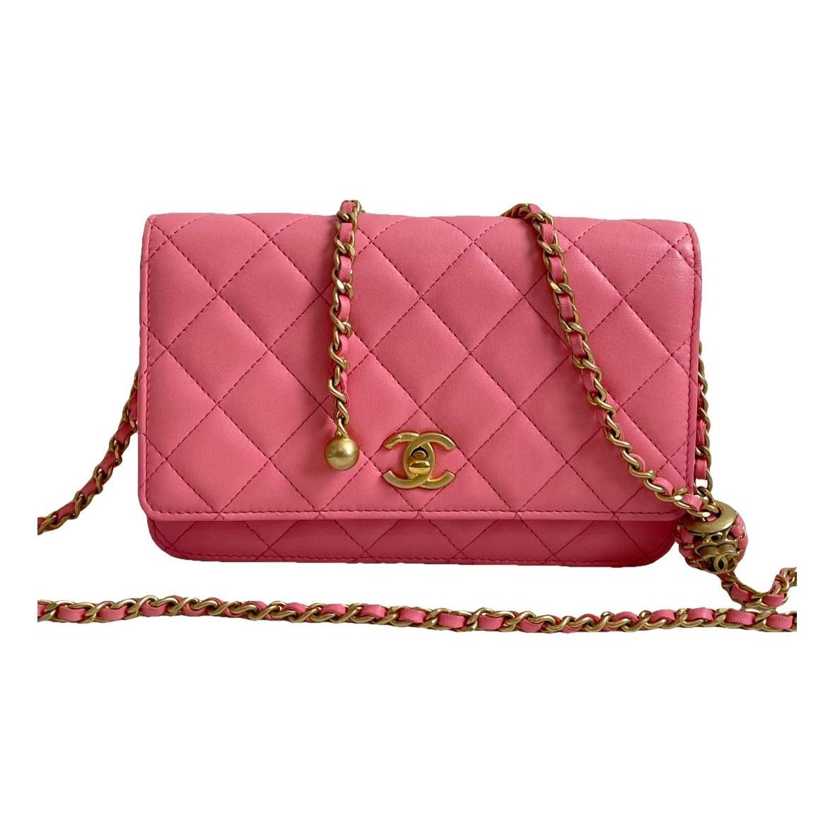 Wallet On Chain Timeless/Classique leather crossbody bag