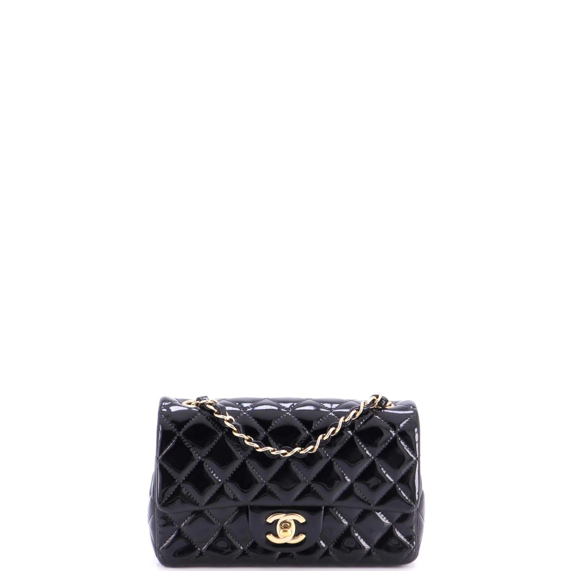 Timeless/Classique patent leather crossbody bag