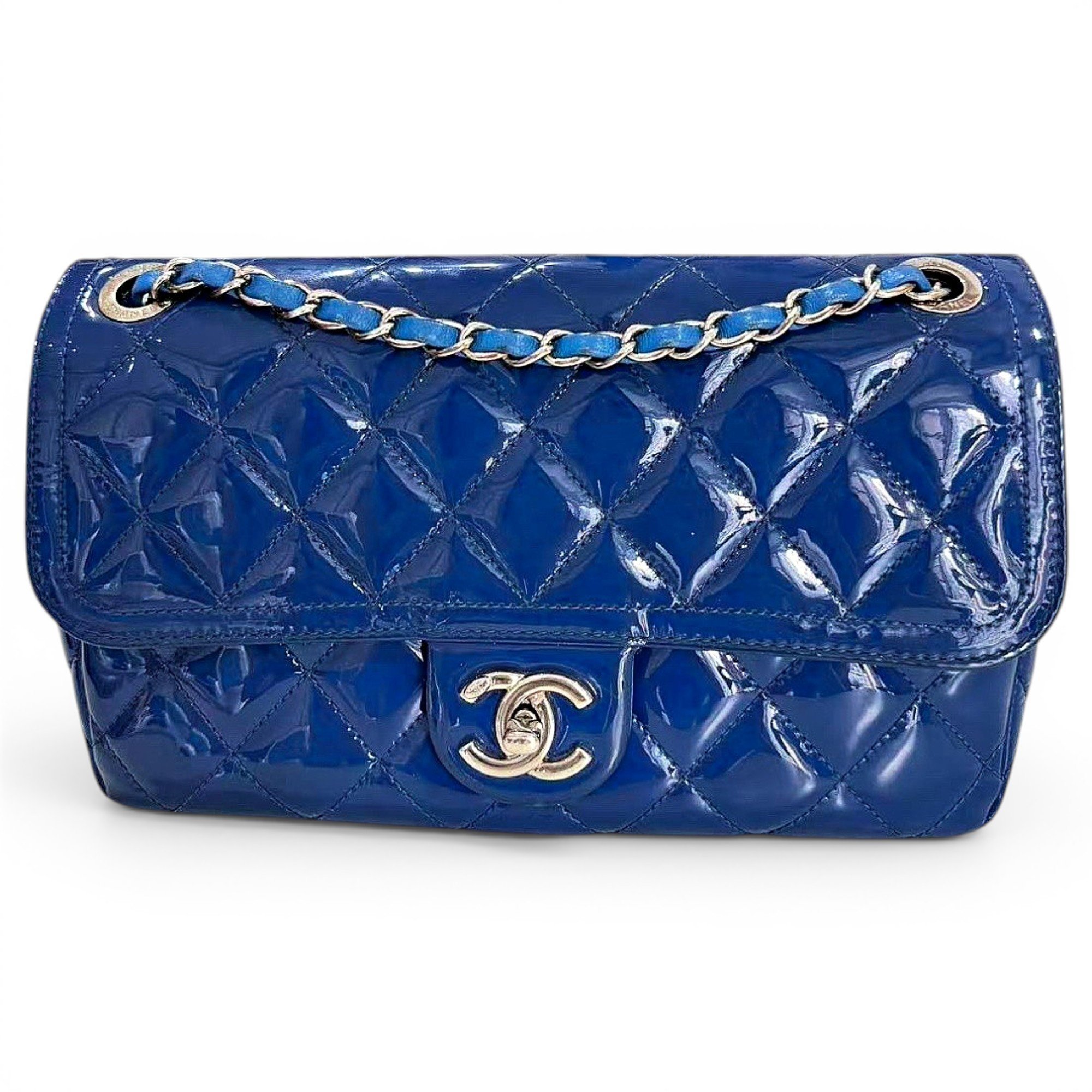 Timeless/Classique patent leather crossbody bag