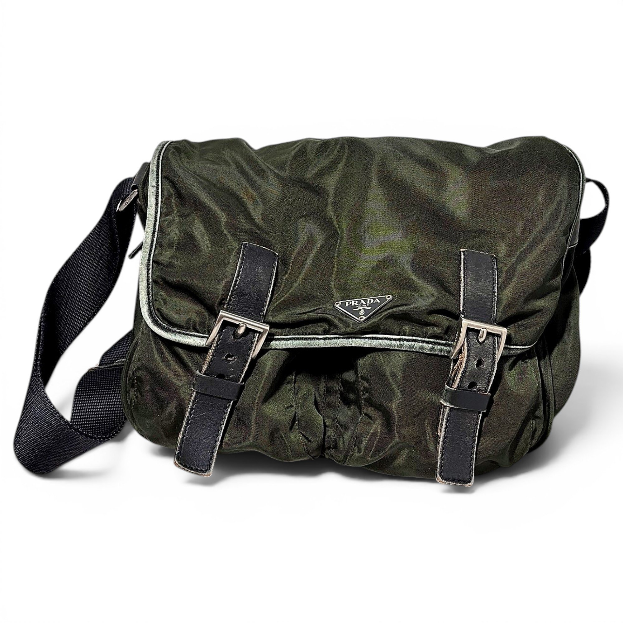 Etiquette handbag