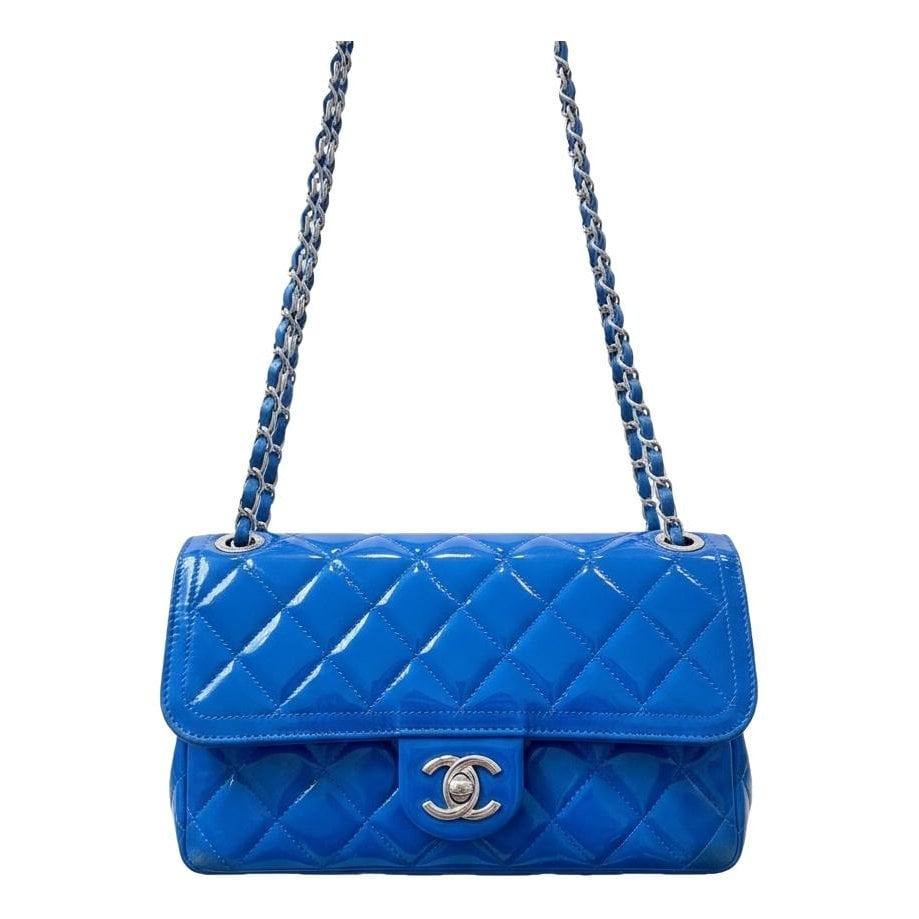 Timeless/Classique patent leather crossbody bag