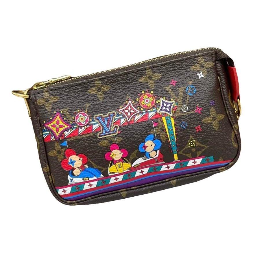 Pochette Accessoire leather handbag