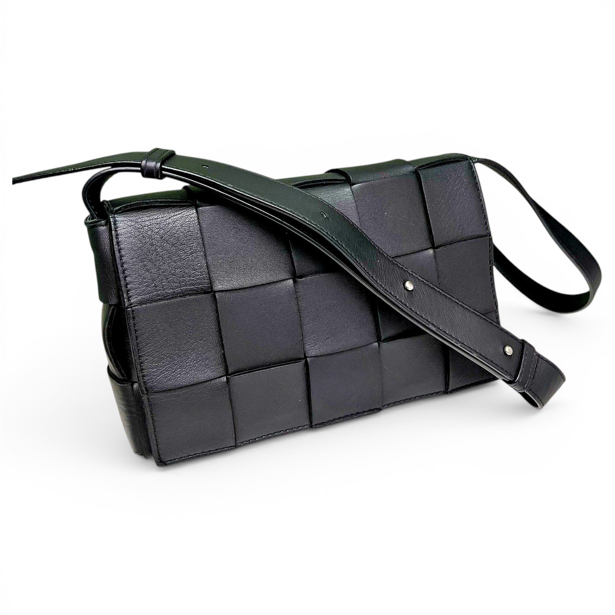 Cassette leather crossbody bag