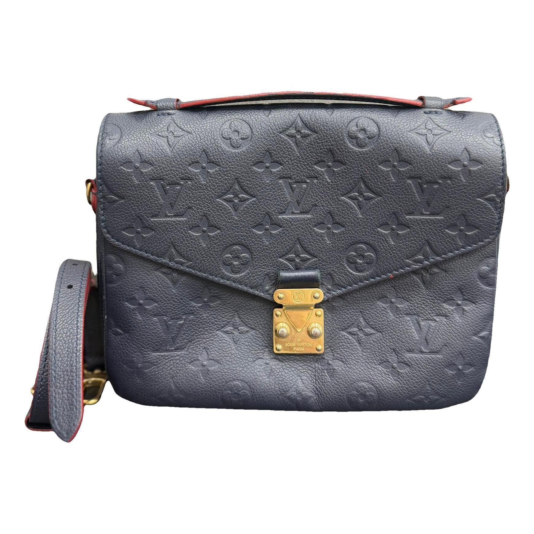 Metis leather handbag