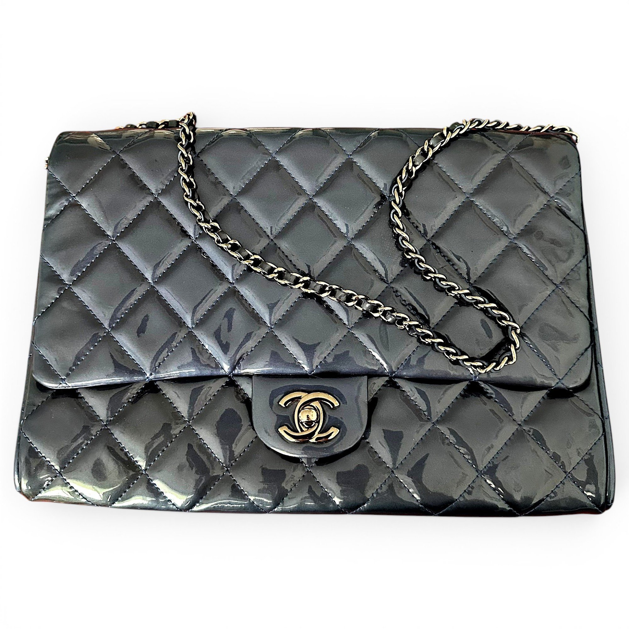 Timeless/Classique patent leather handbag