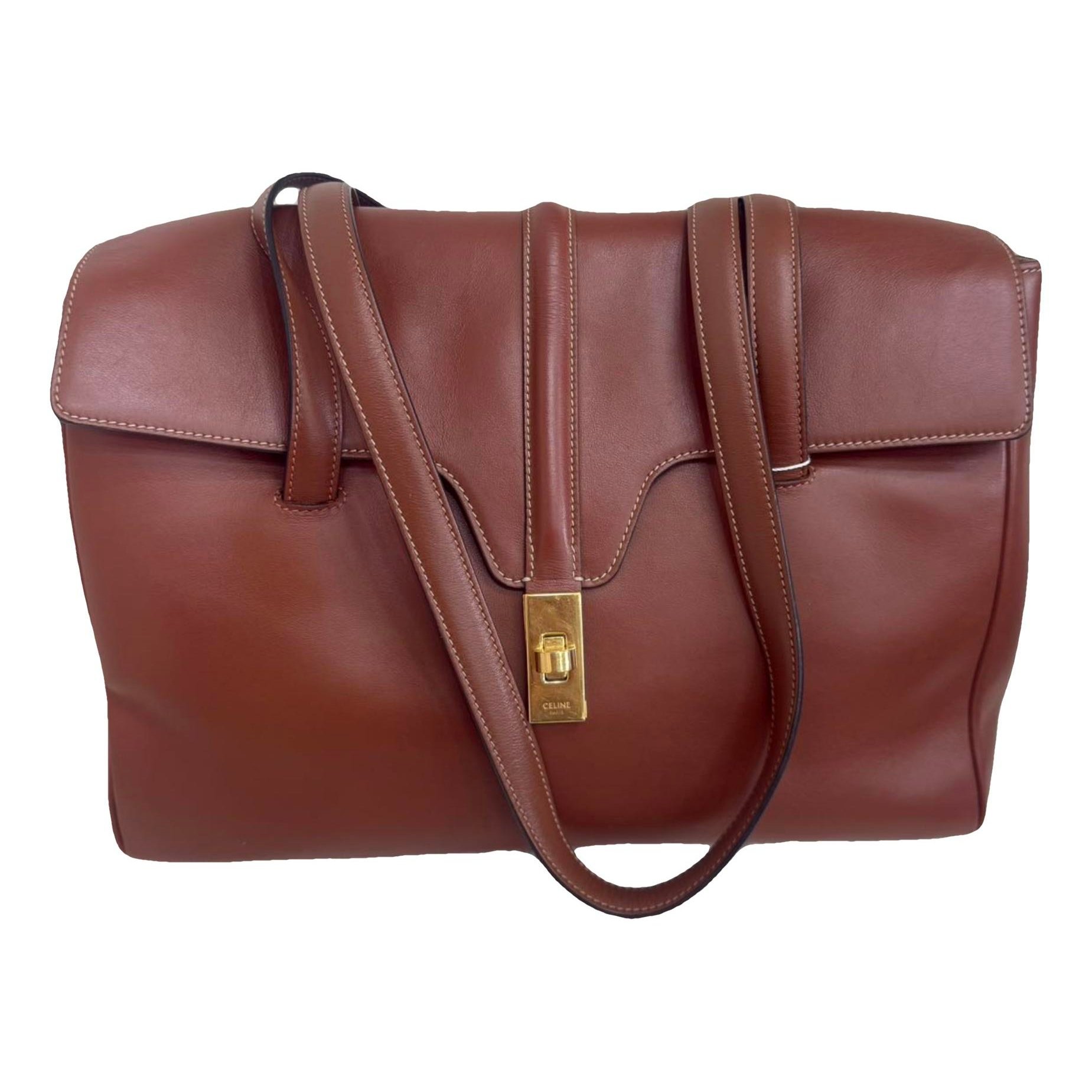 Sac 16 leather handbag