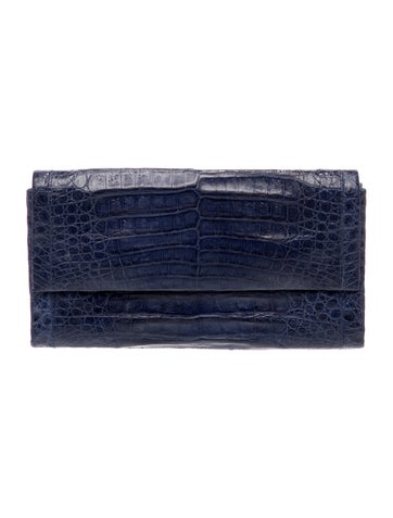 Crocodile Clutch