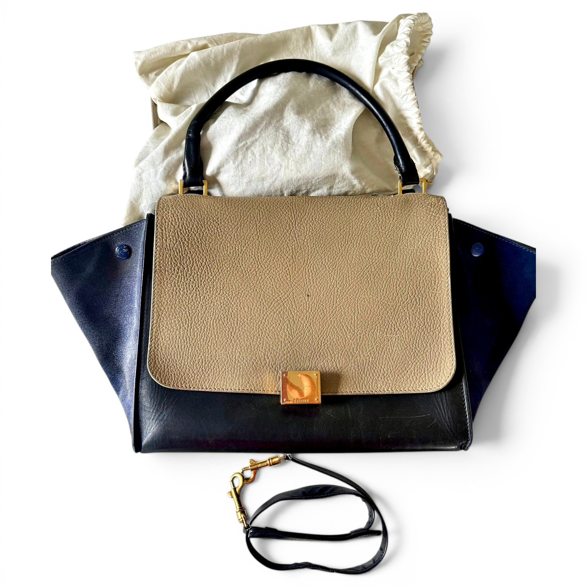 Trapèze leather handbag