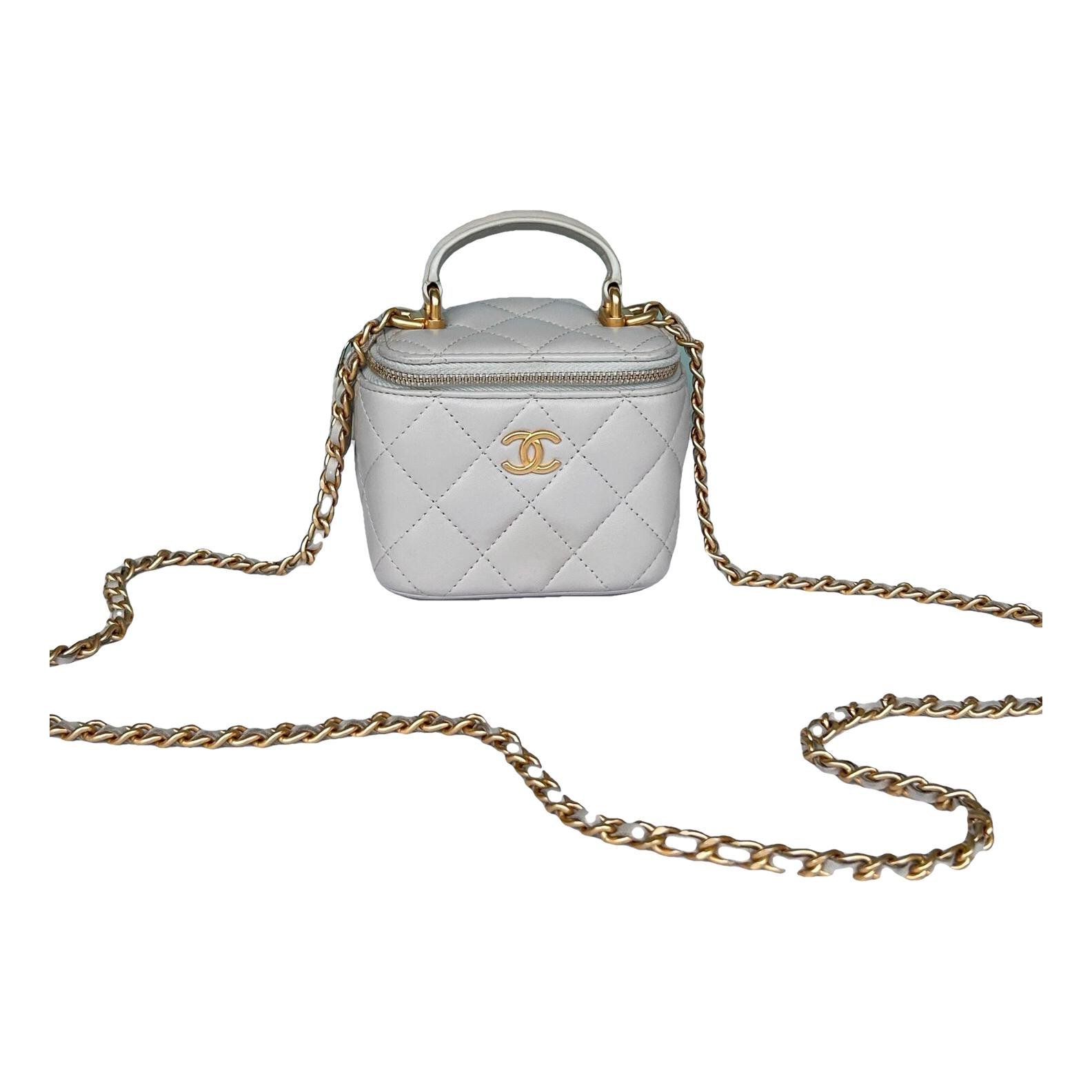Trendy CC Vanity leather handbag