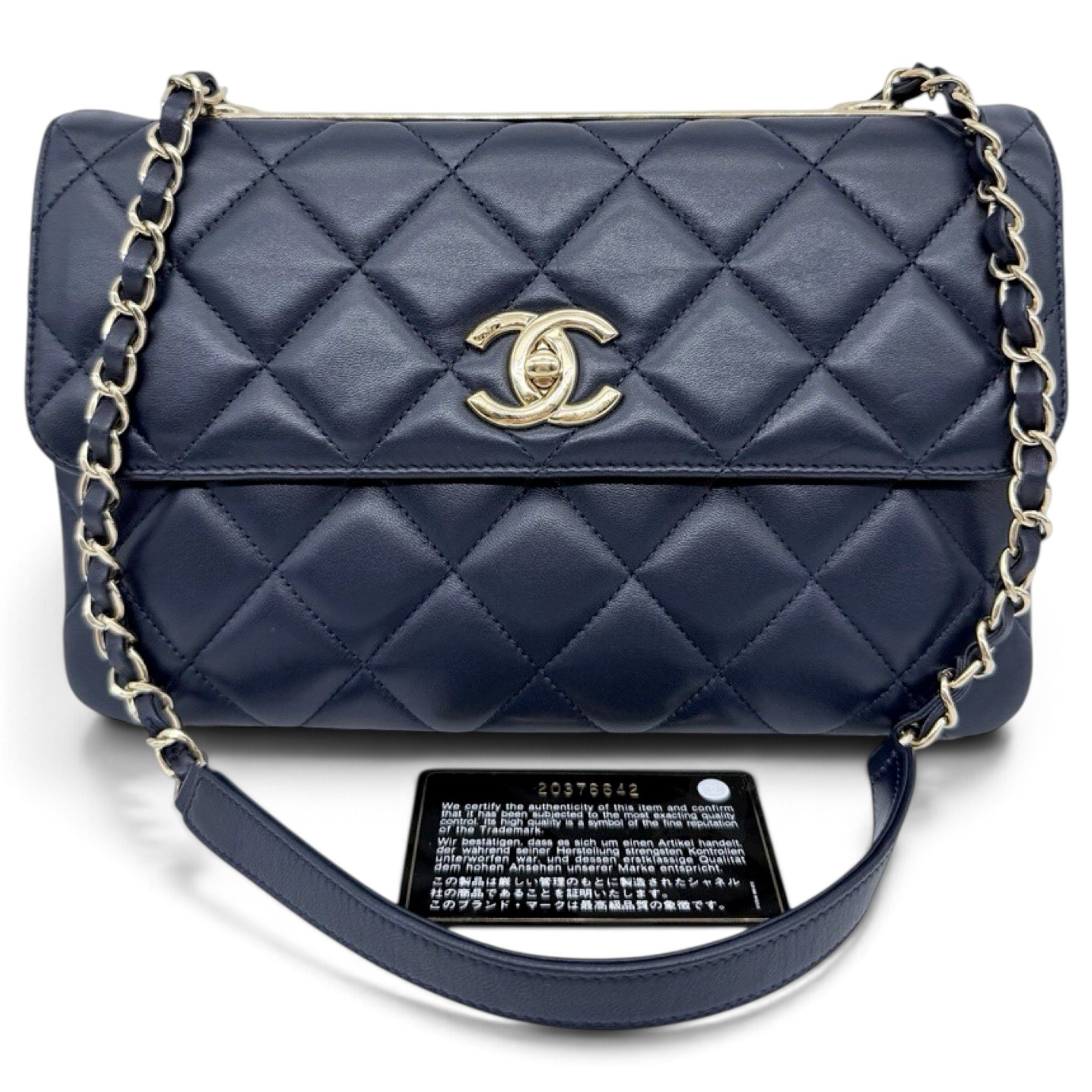 Trendy CC Flap leather handbag