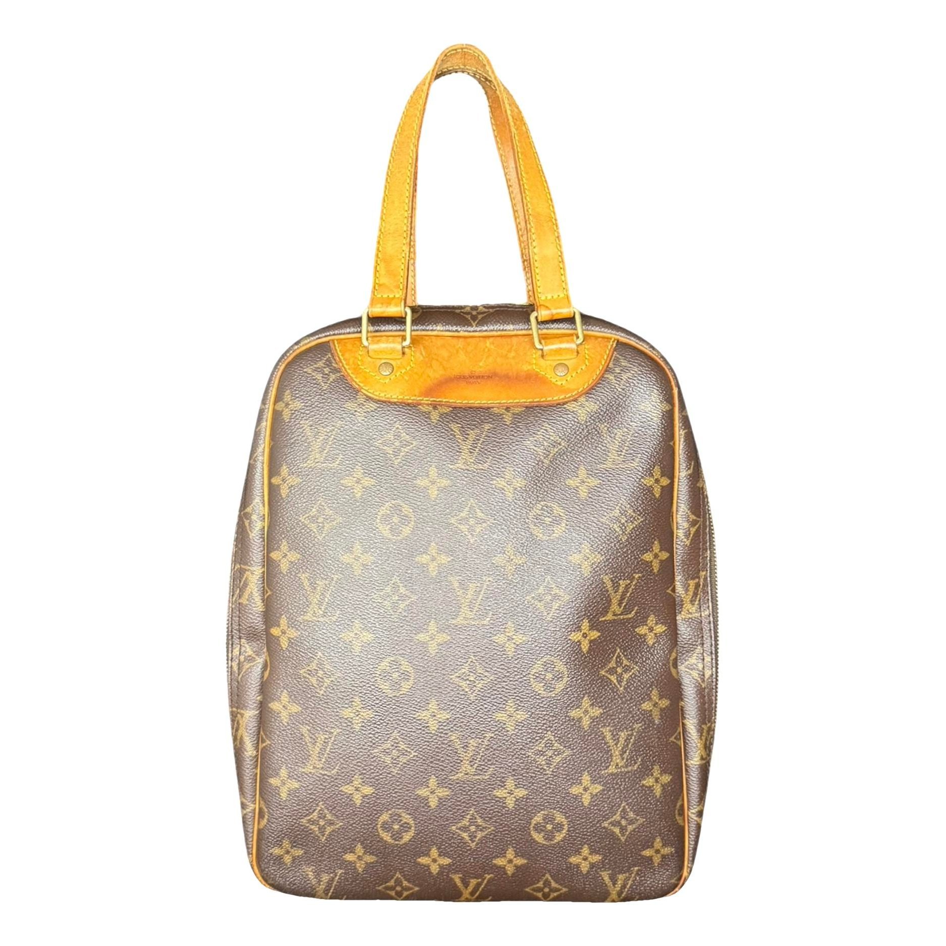 Excursion leather handbag
