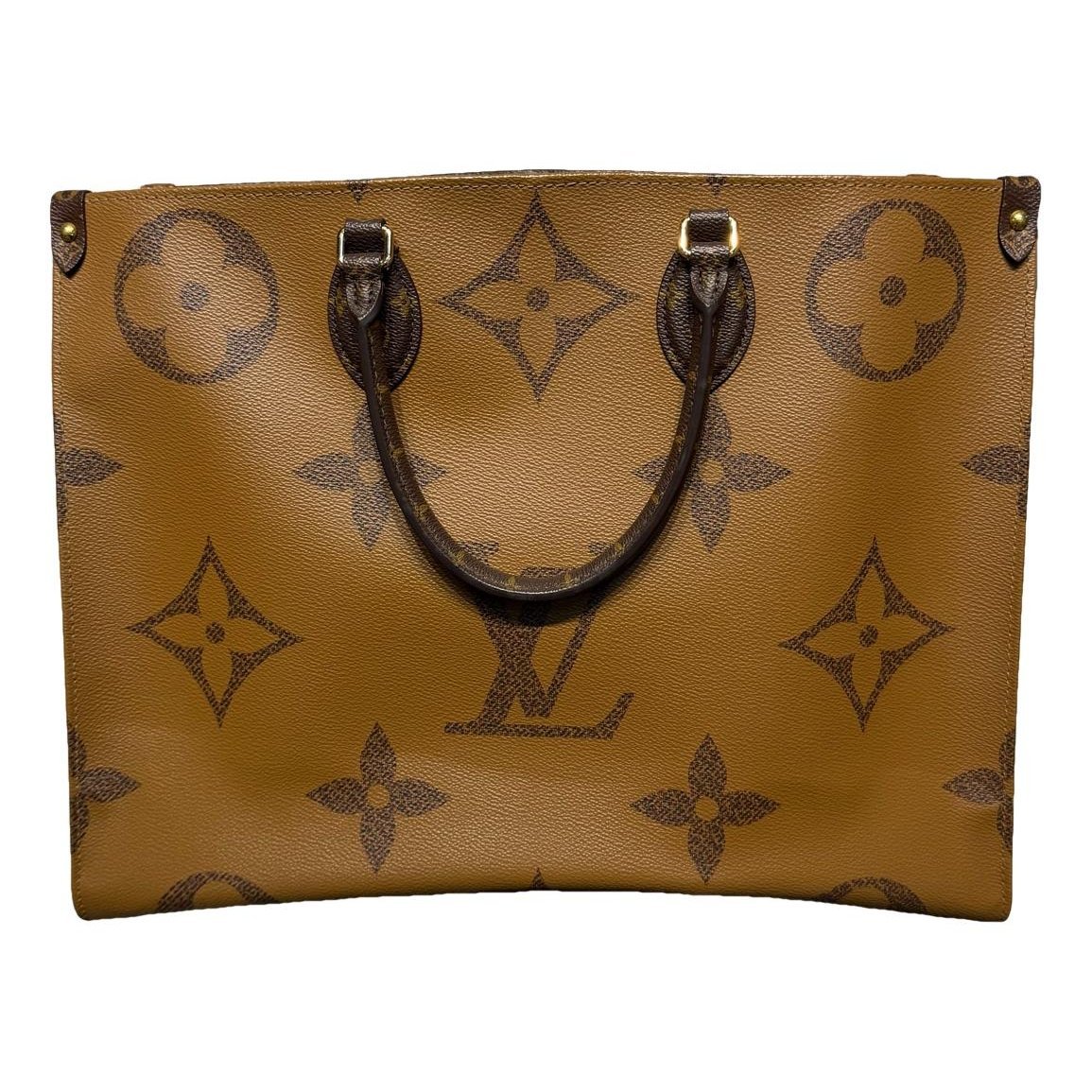 Onthego leather handbag