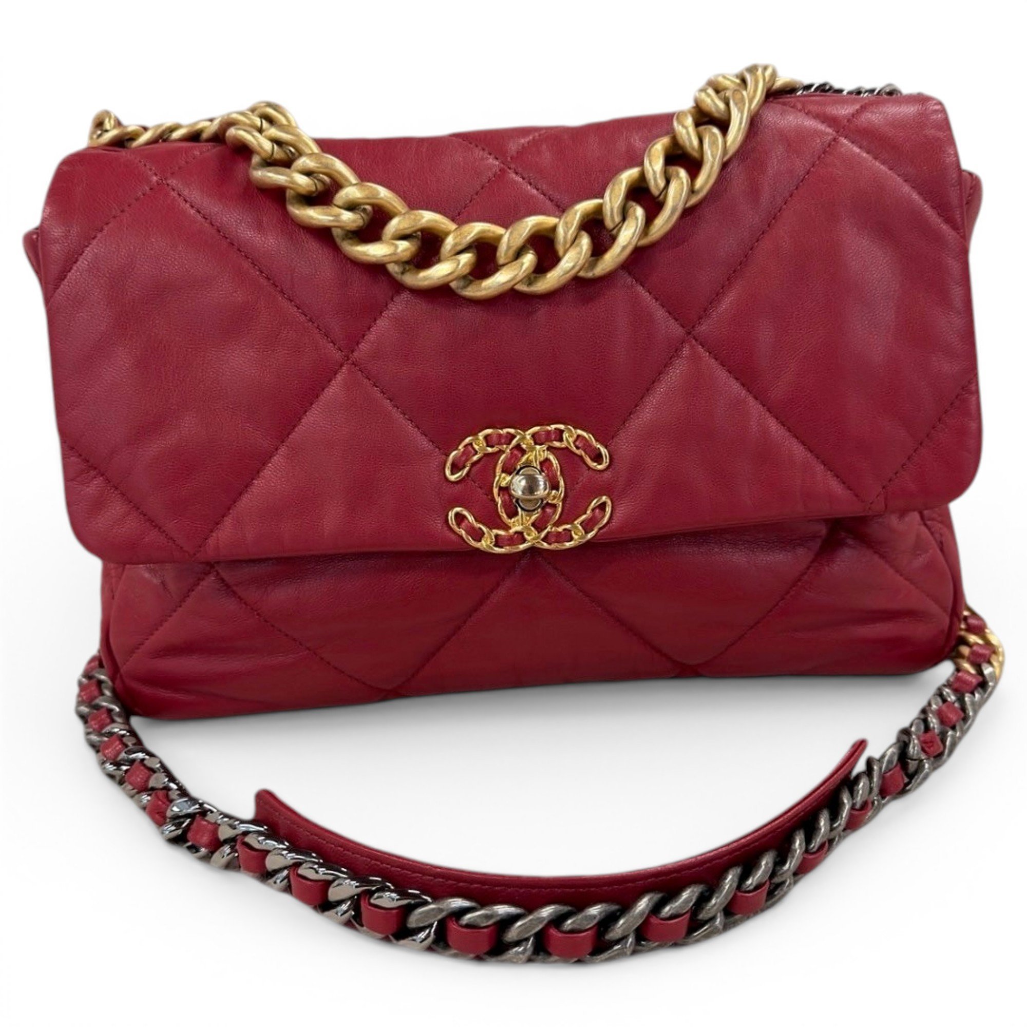 Chanel 19 leather handbag