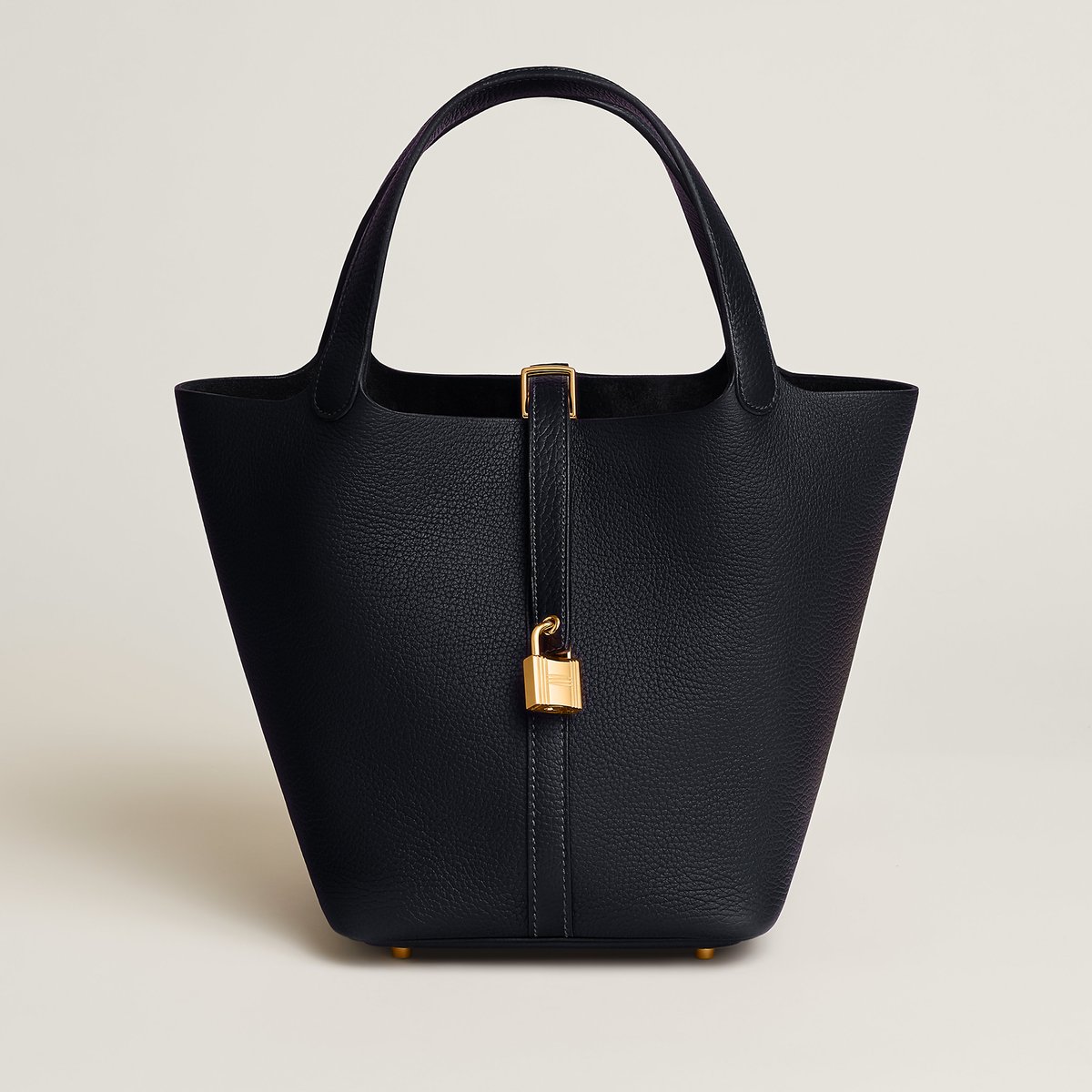 Hermès Picotin 22 in カバン