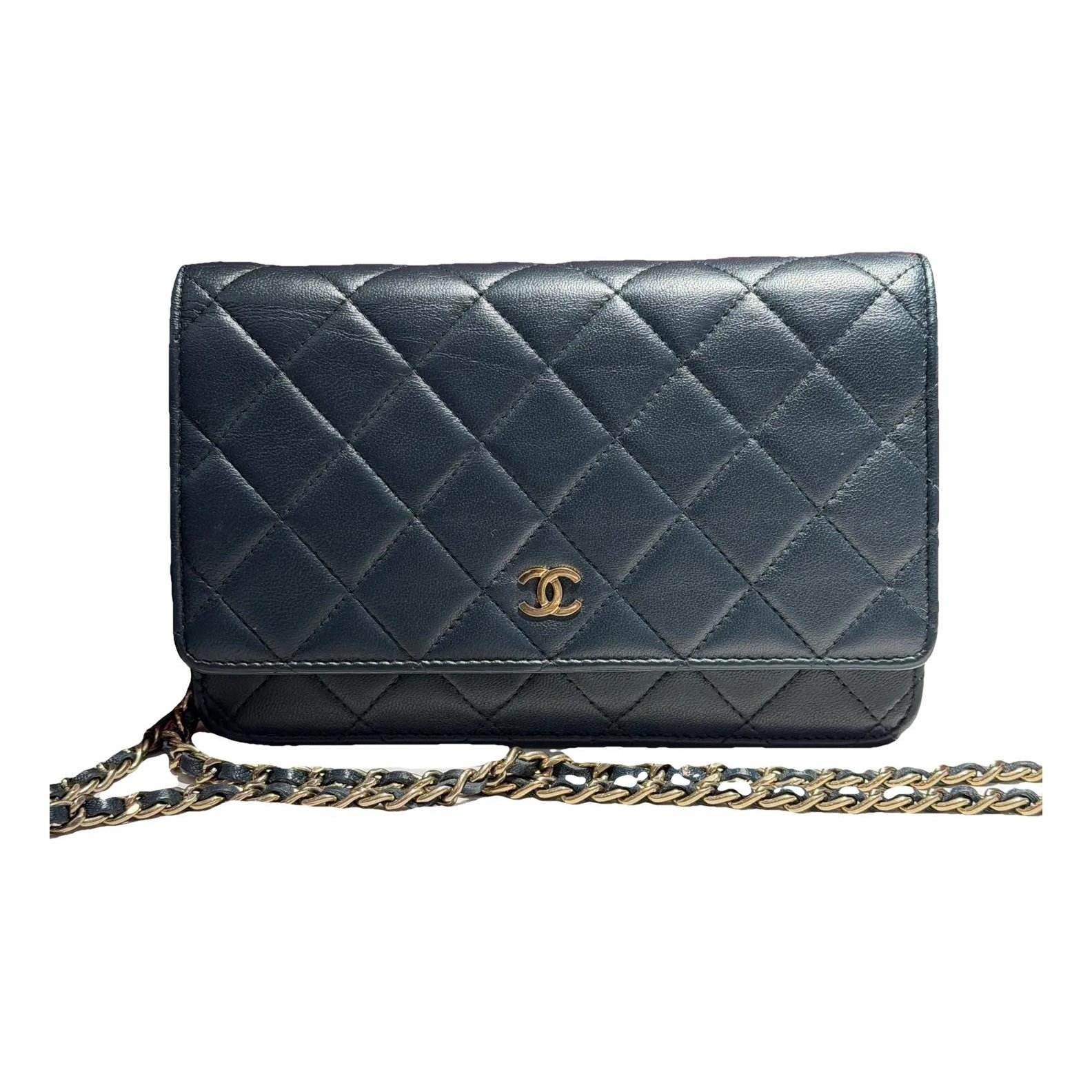 Wallet On Chain 2.55 leather handbag
