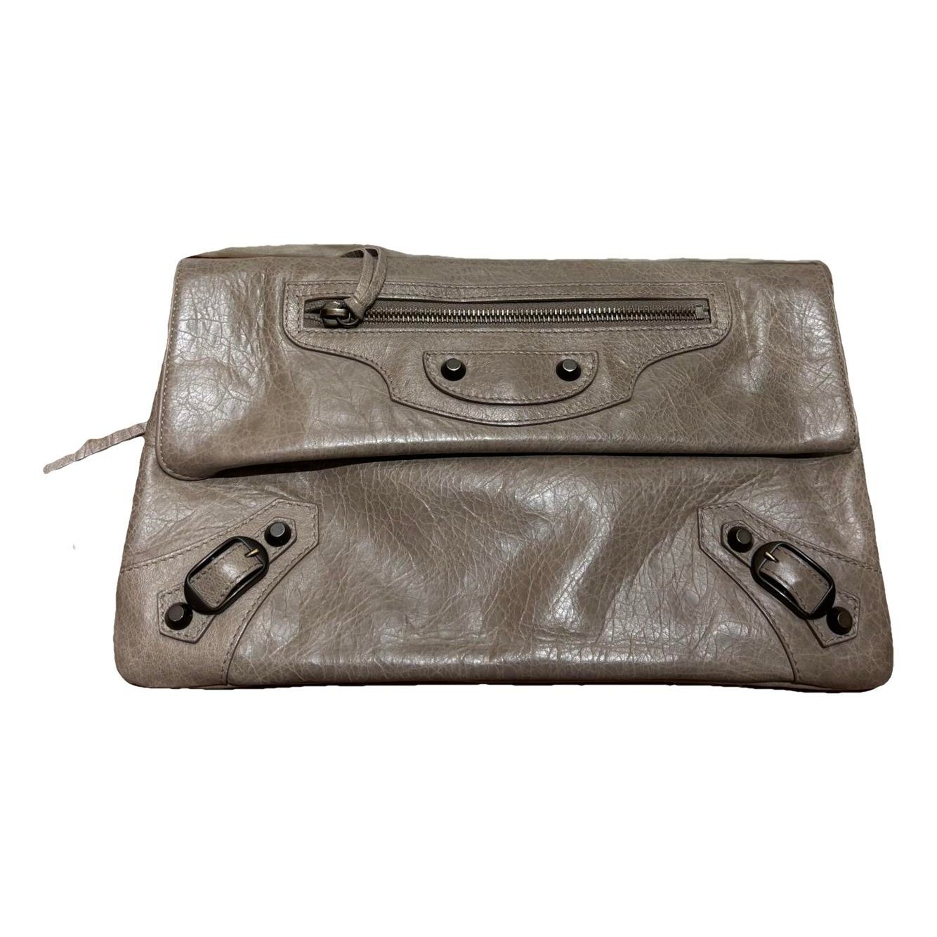 Envelop leather clutch bag