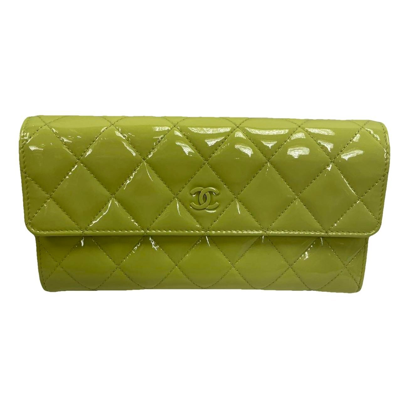 Patent leather clutch bag