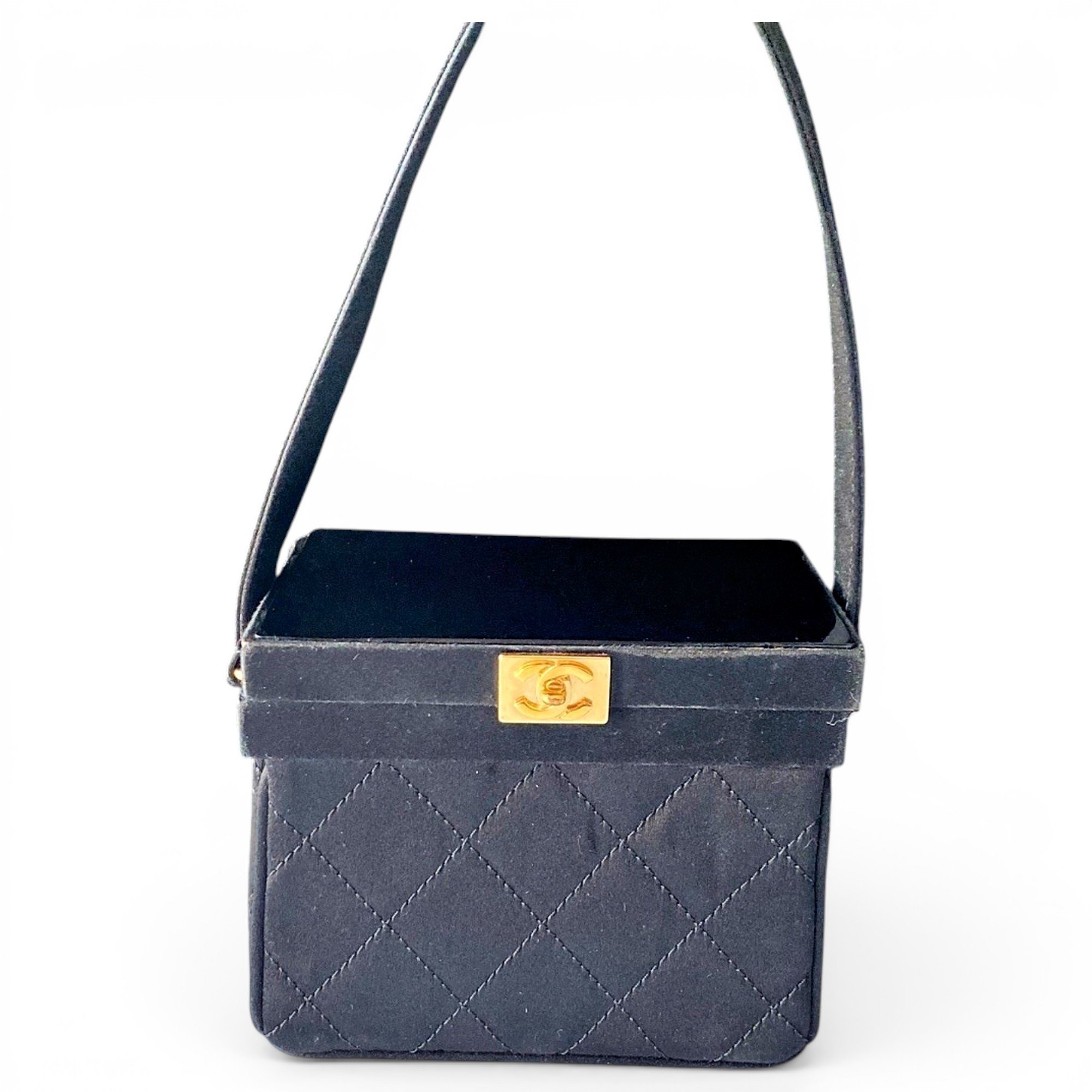 Trendy CC Vanity silk handbag