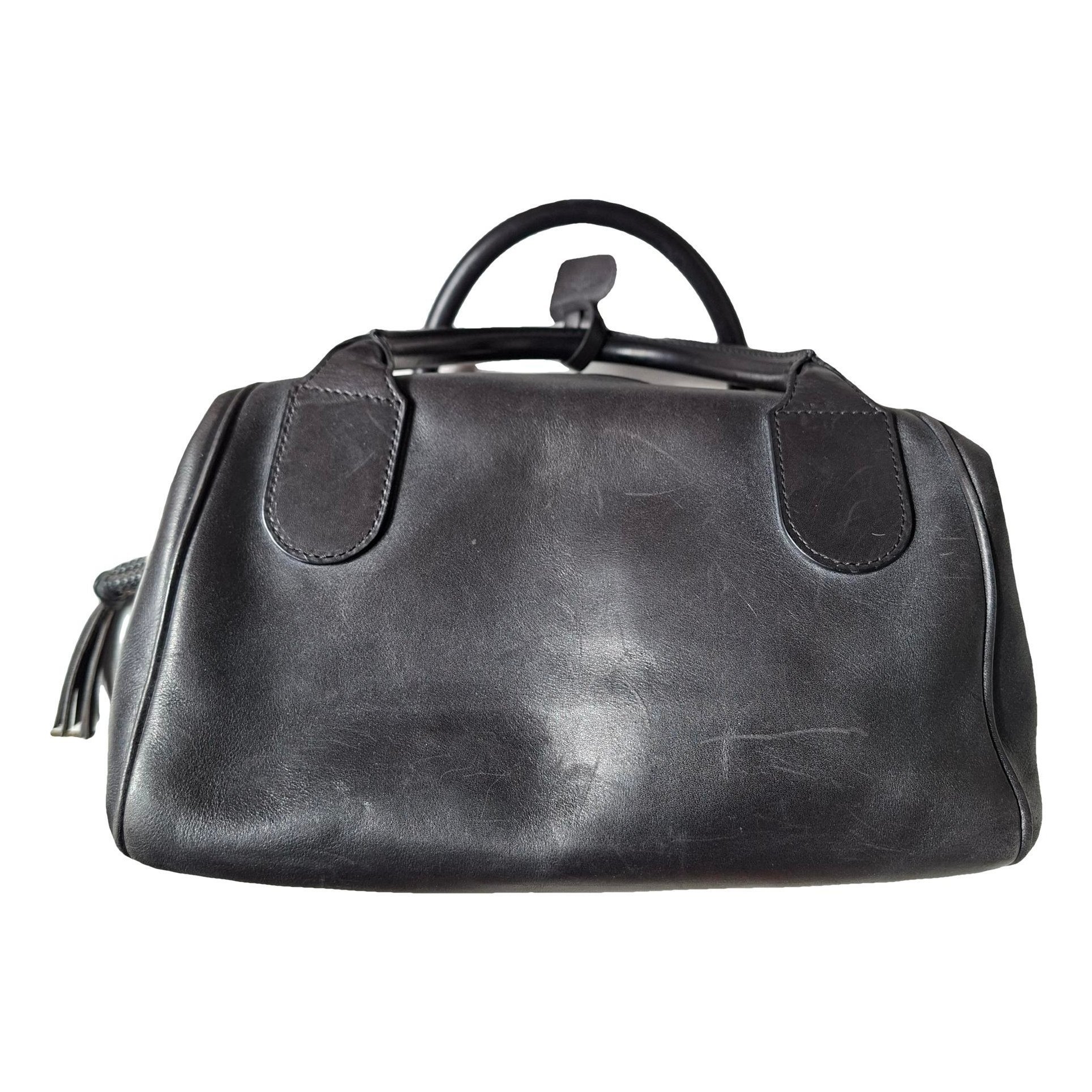 Leather handbag