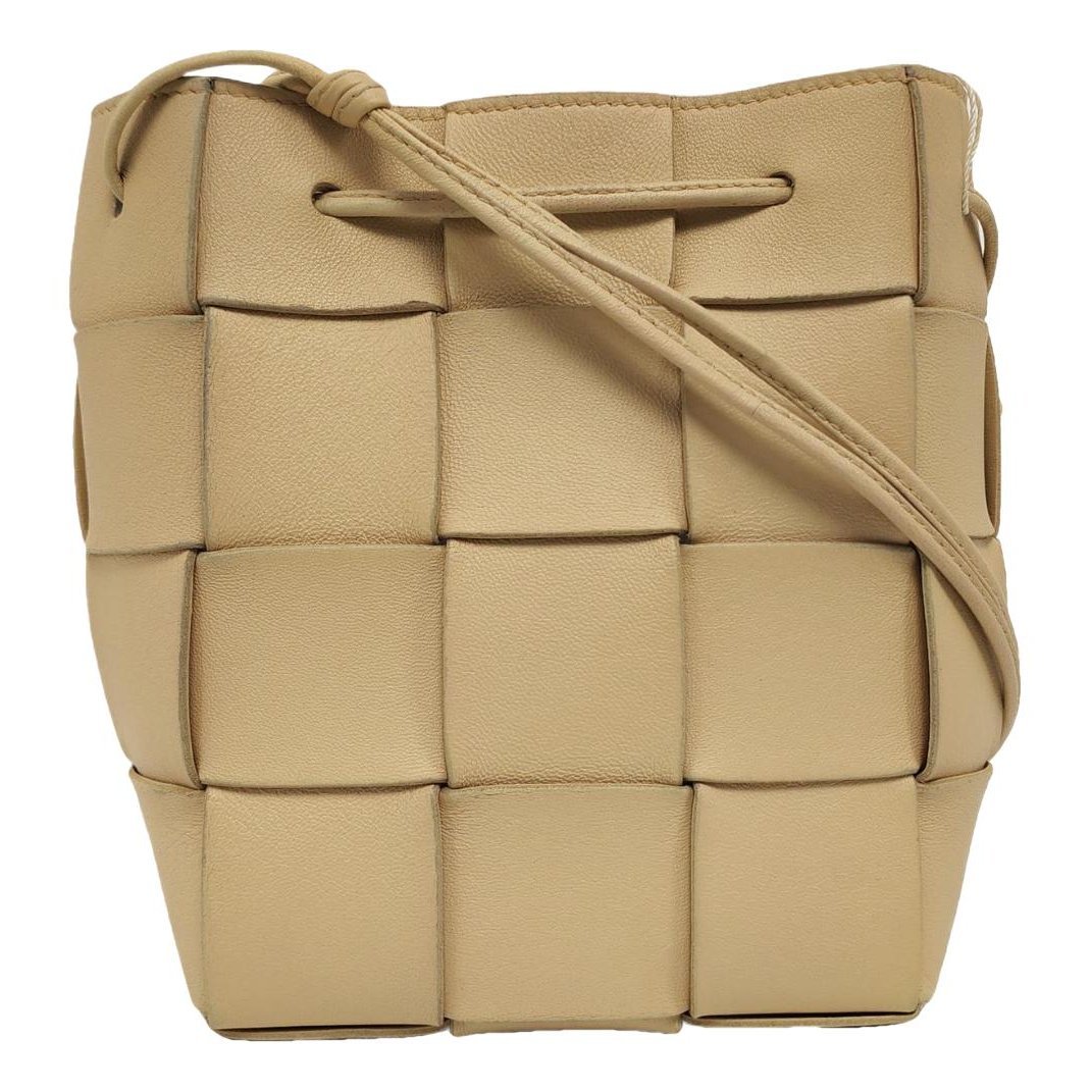 Cassette Bucket leather handbag