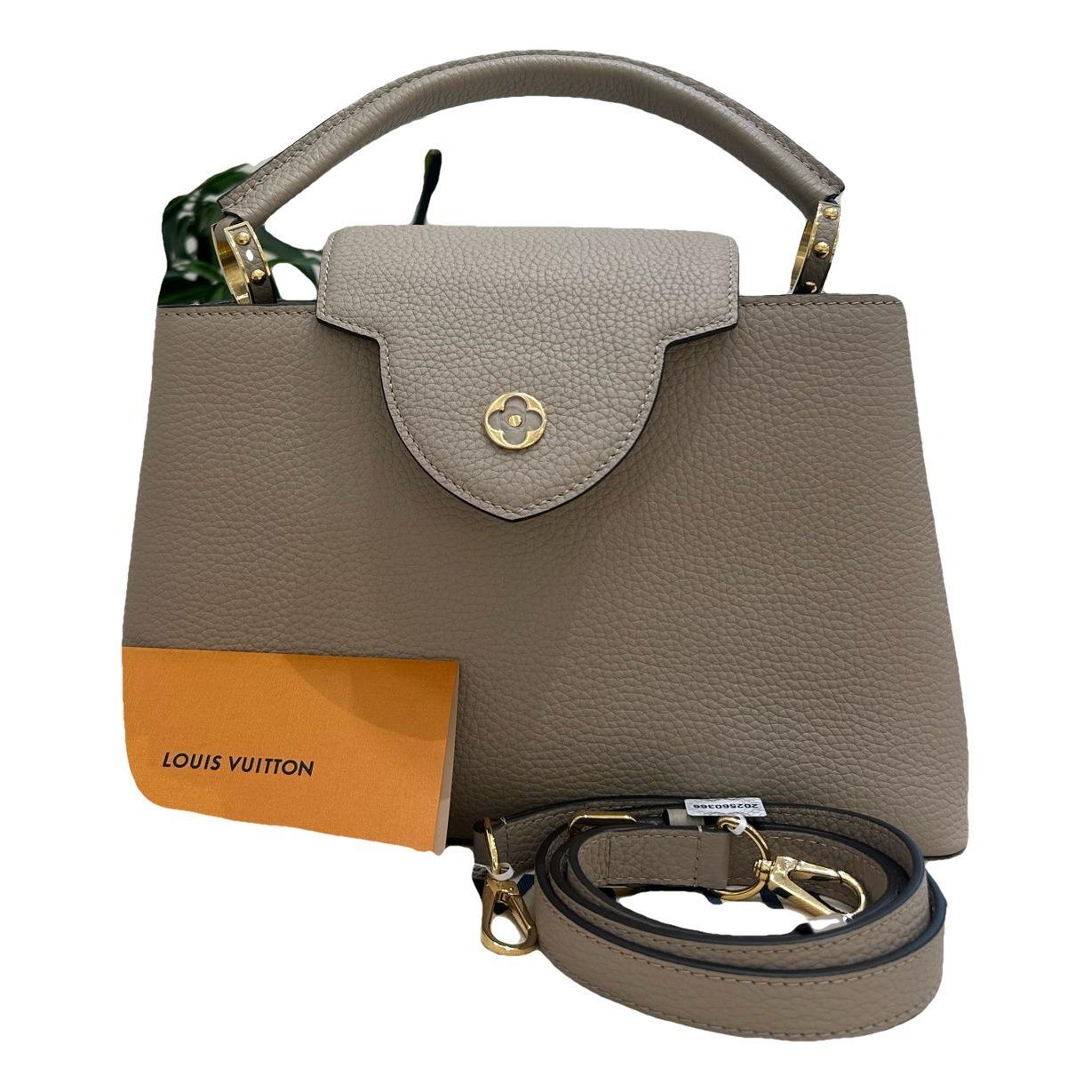 Capucines leather handbag