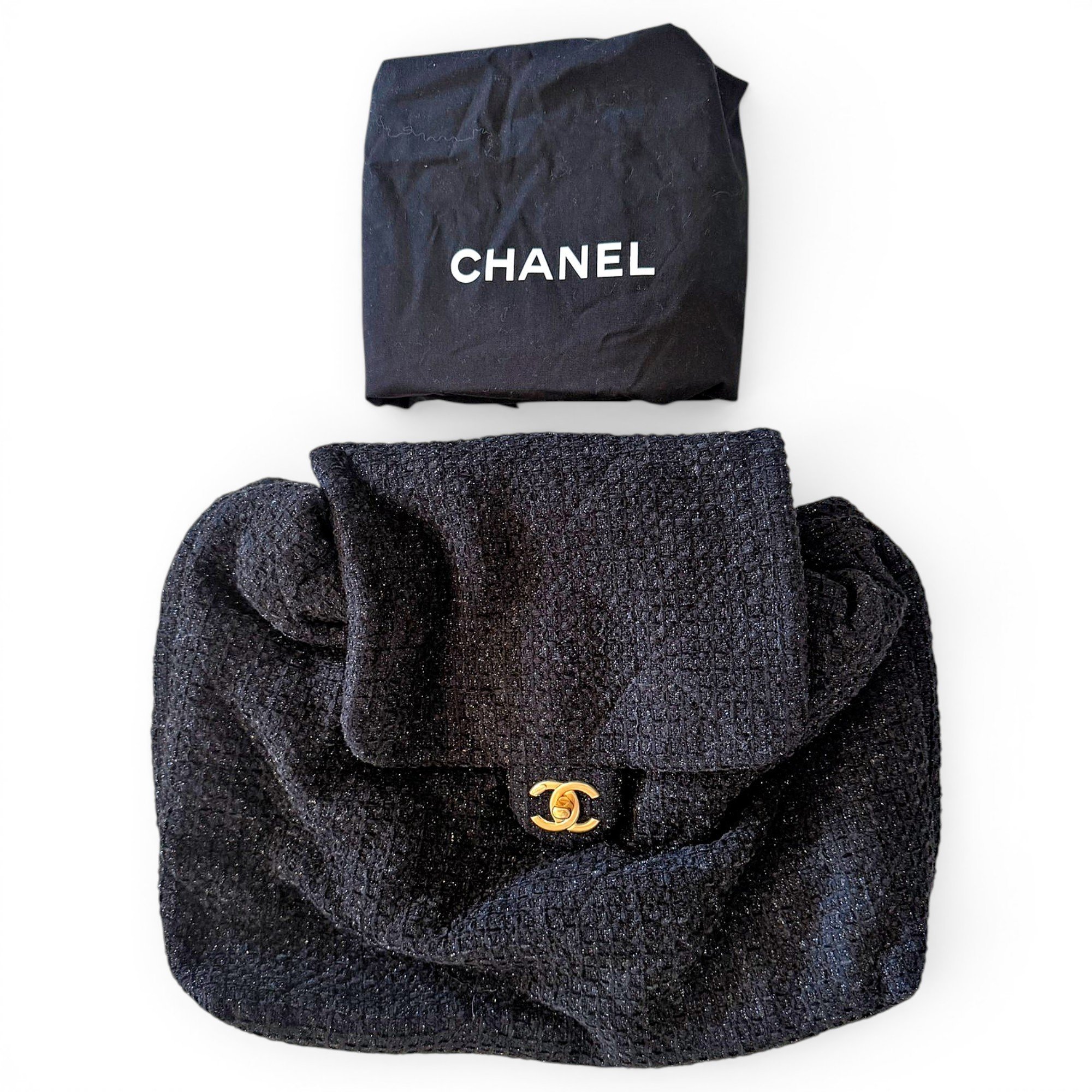 Chanel 22 tweed handbag