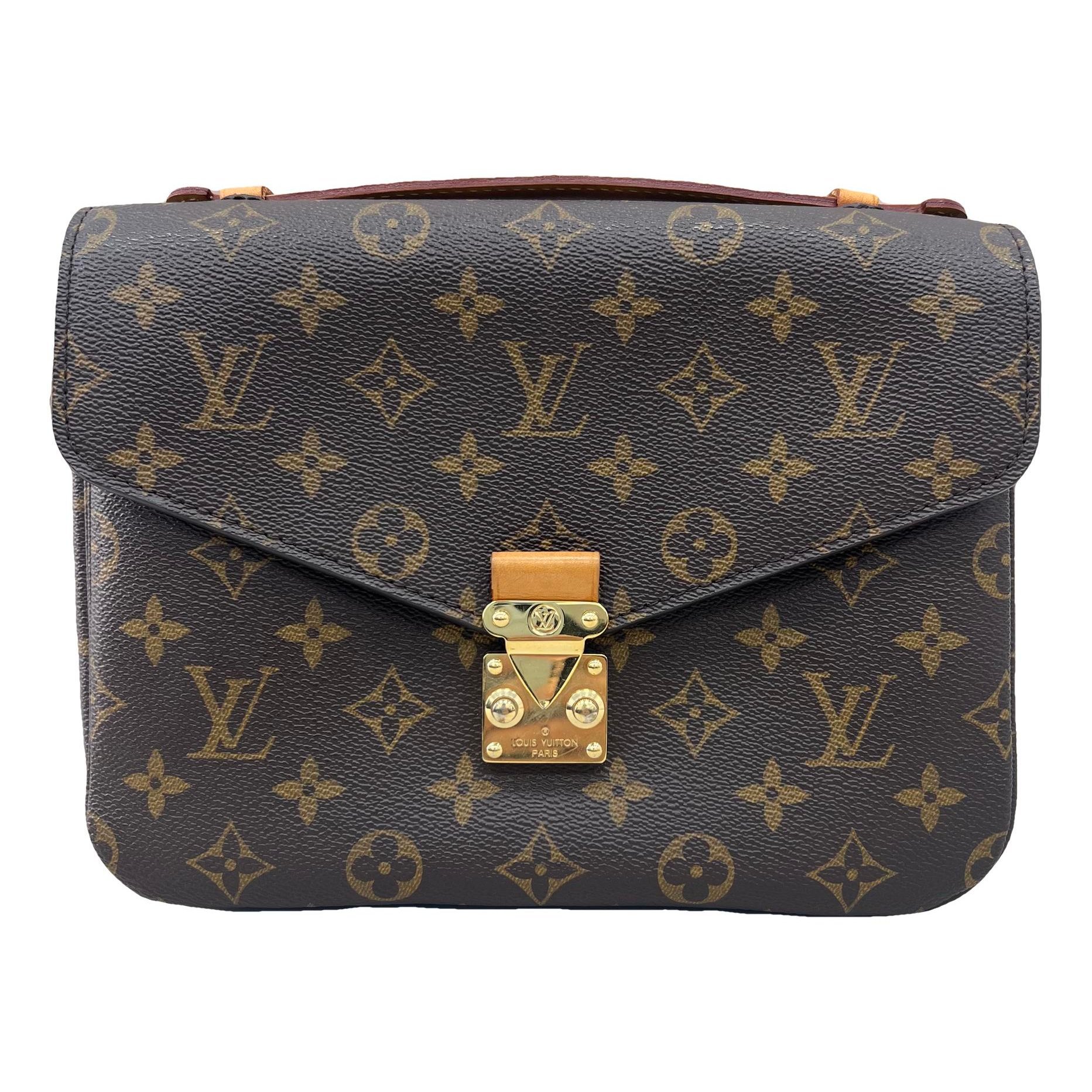 Metis leather crossbody bag