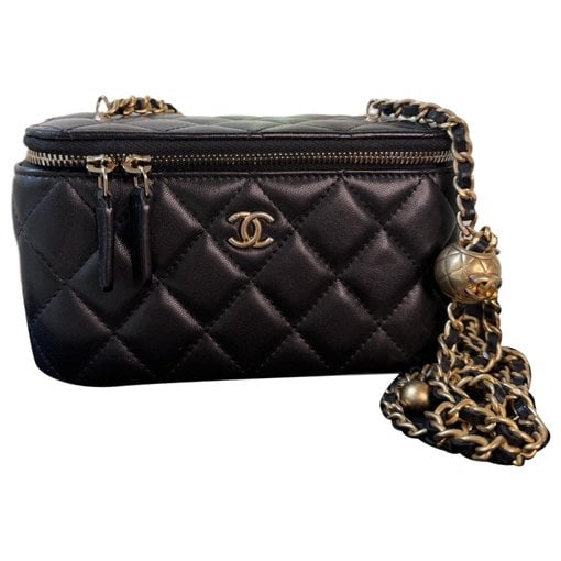 Vanity leather handbag